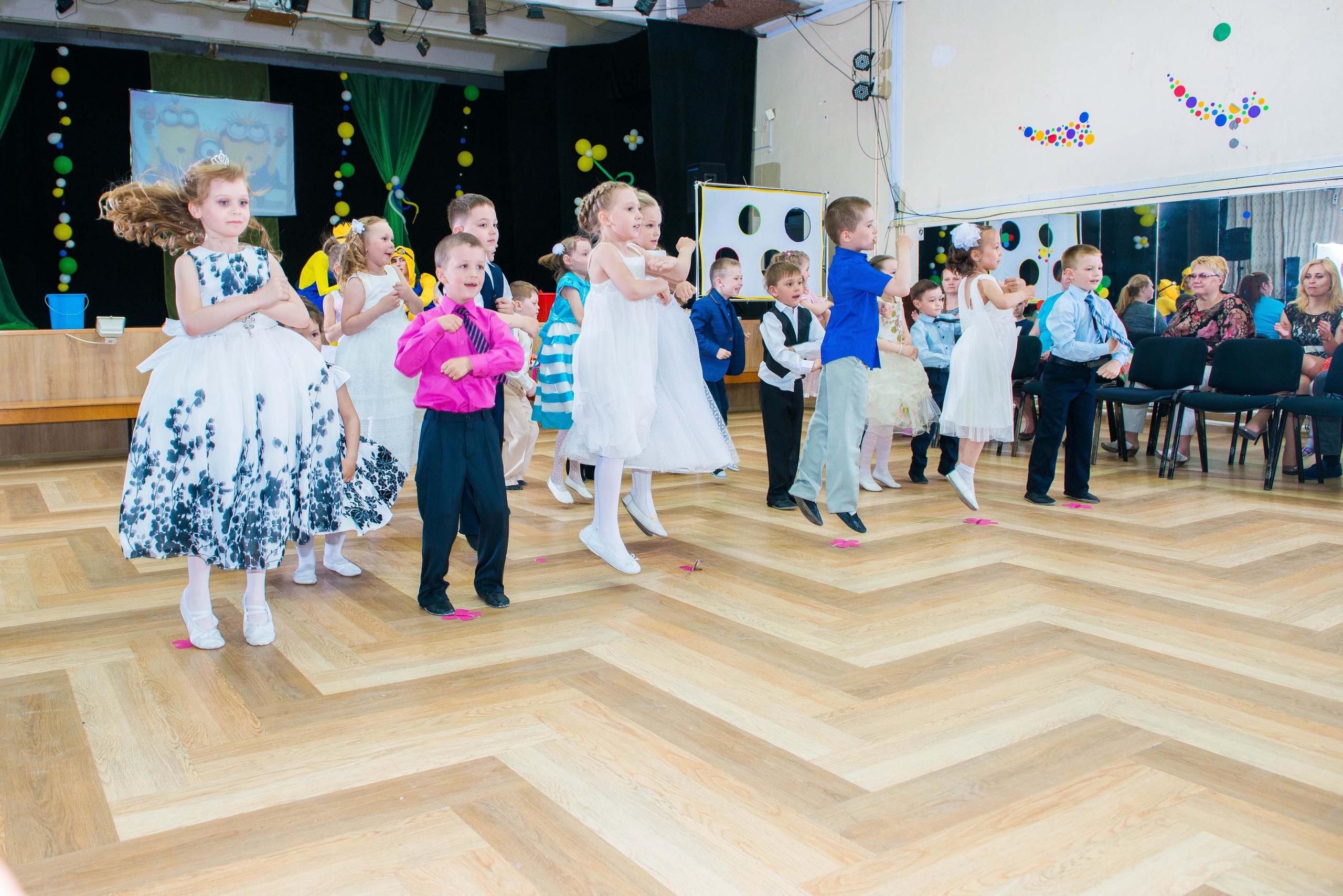 Выпускной, д. с. № 391 29.05.2016, Екатеринбург. Свадебный фотограф на Урале Виктор Соколов