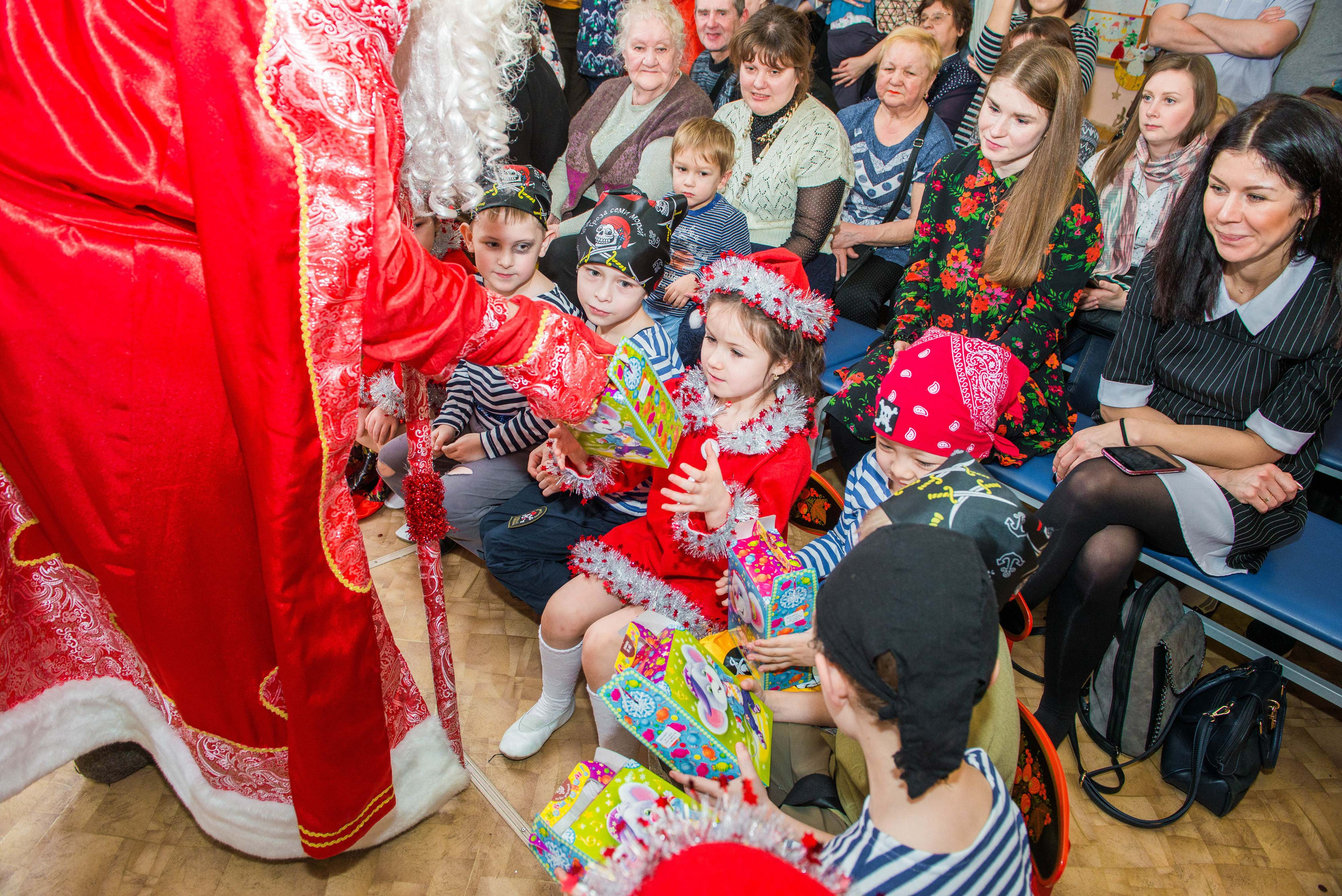 25.12.2019 д. с. № 5, Екатеринбург. Свадебный фотограф на Урале Виктор Соколов