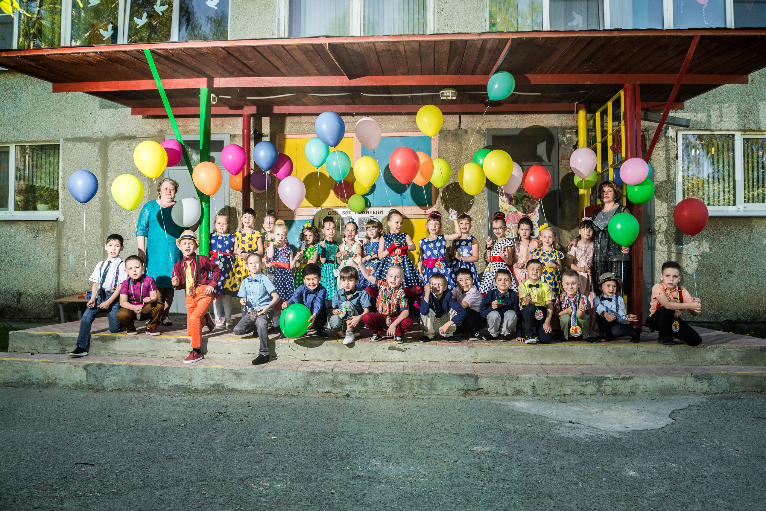 Выпускной 21.05.2021 д. с. № 518, пос. Садовый. Свадебный фотограф на Урале Виктор Соколов