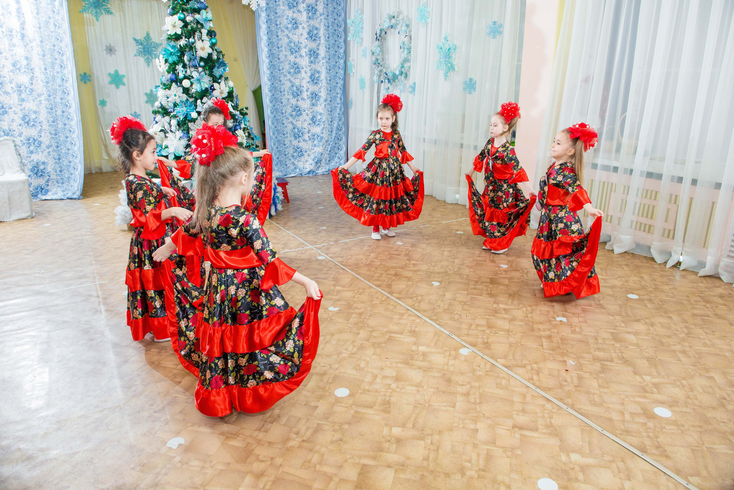 25.12.2019 д. с. № 5, Екатеринбург. Свадебный фотограф на Урале Виктор Соколов