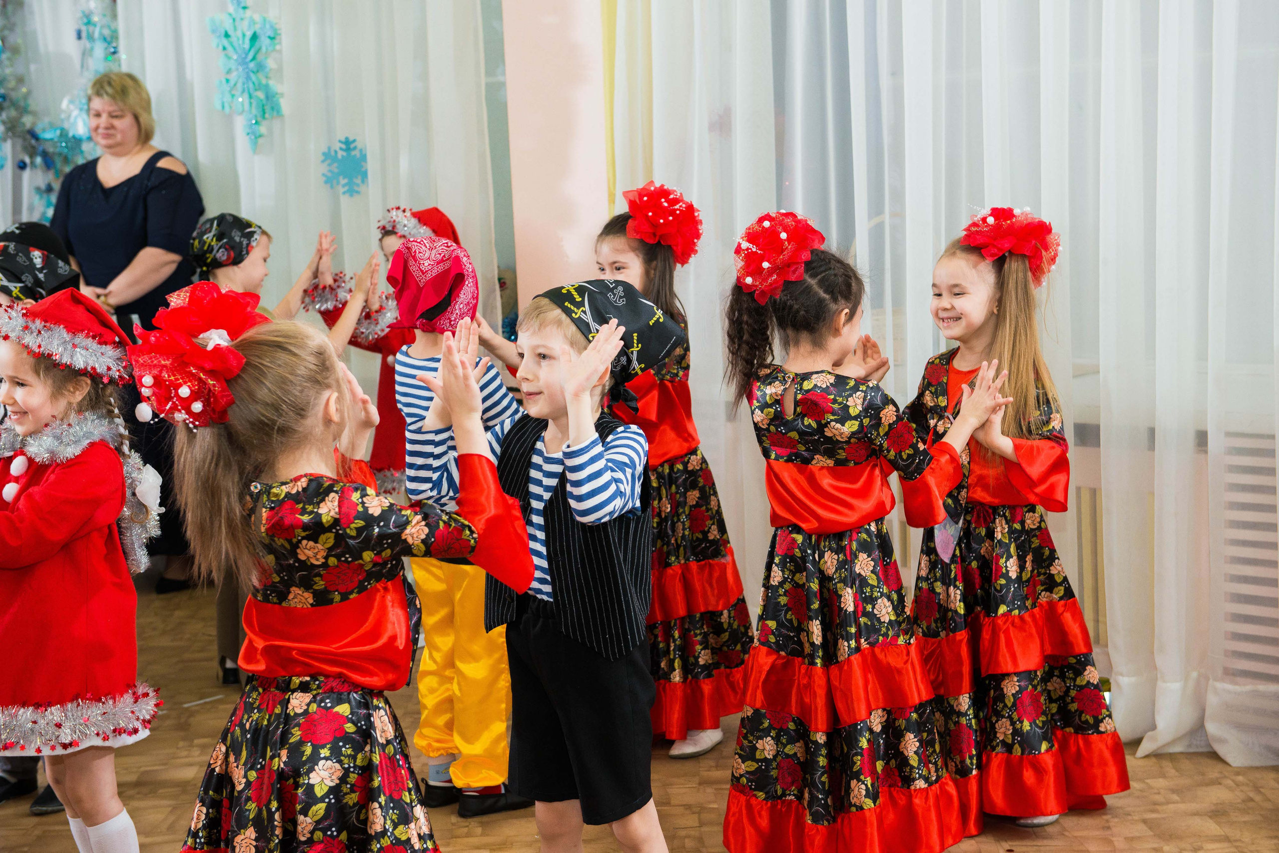 25.12.2019 д. с. № 5, Екатеринбург. Свадебный фотограф на Урале Виктор Соколов