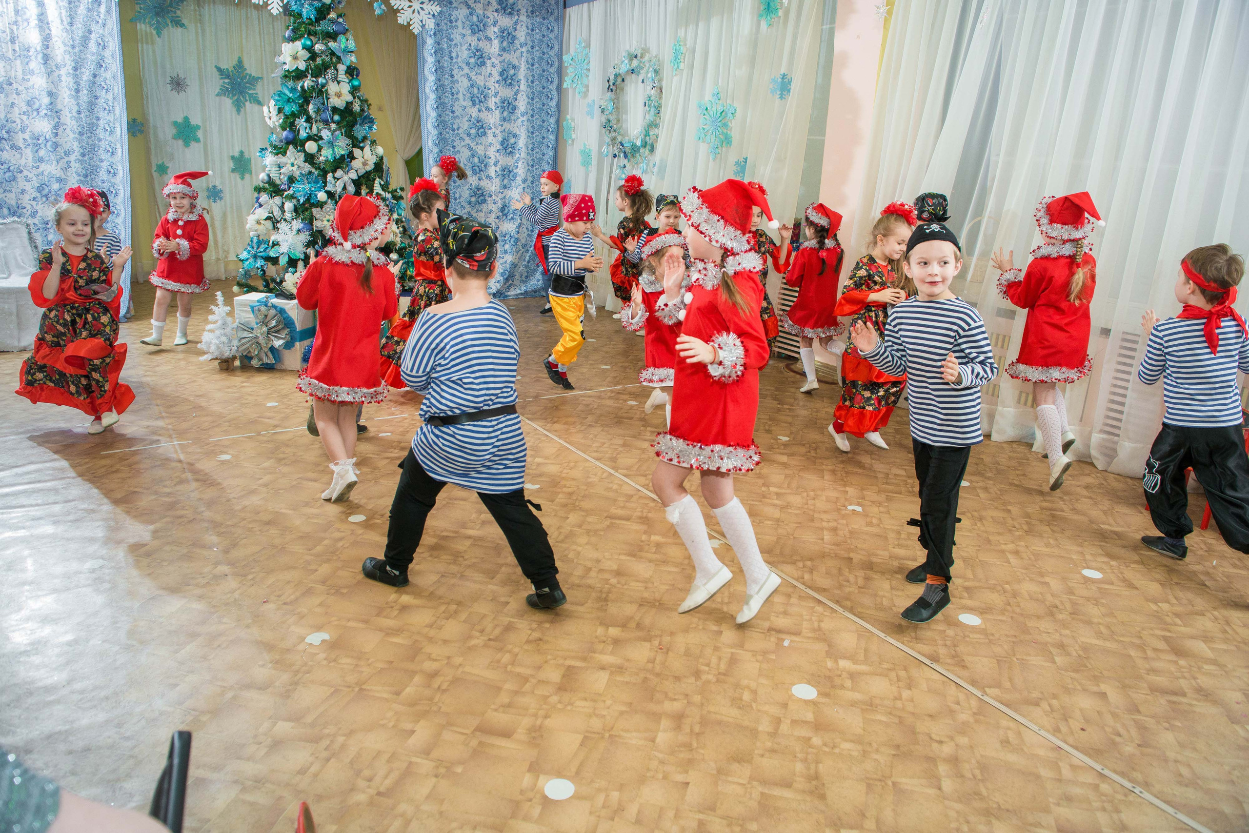 25.12.2019 д. с. № 5, Екатеринбург. Свадебный фотограф на Урале Виктор Соколов