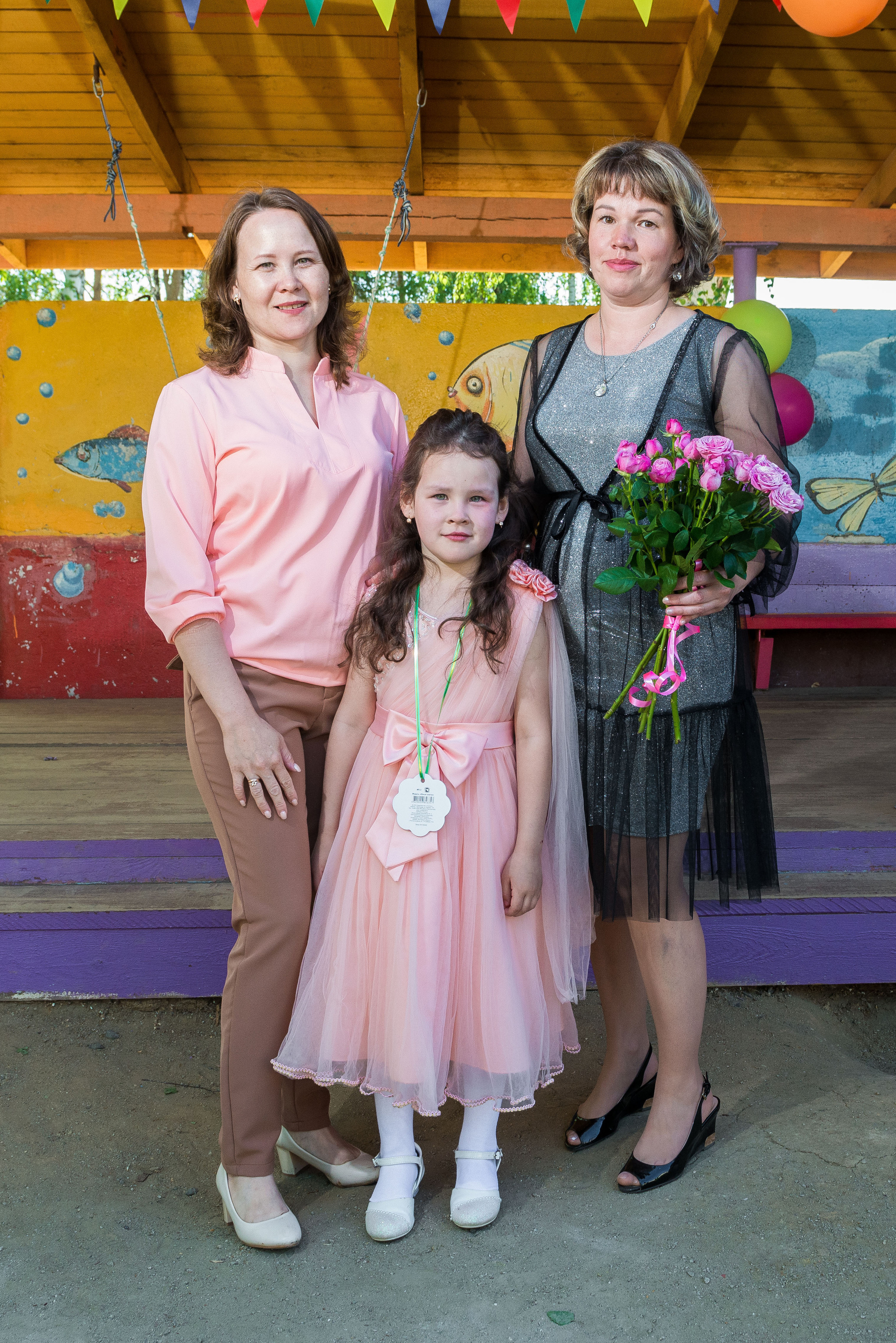 Выпускной 21.05.2021 д. с. № 518, пос. Садовый. Свадебный фотограф на Урале Виктор Соколов