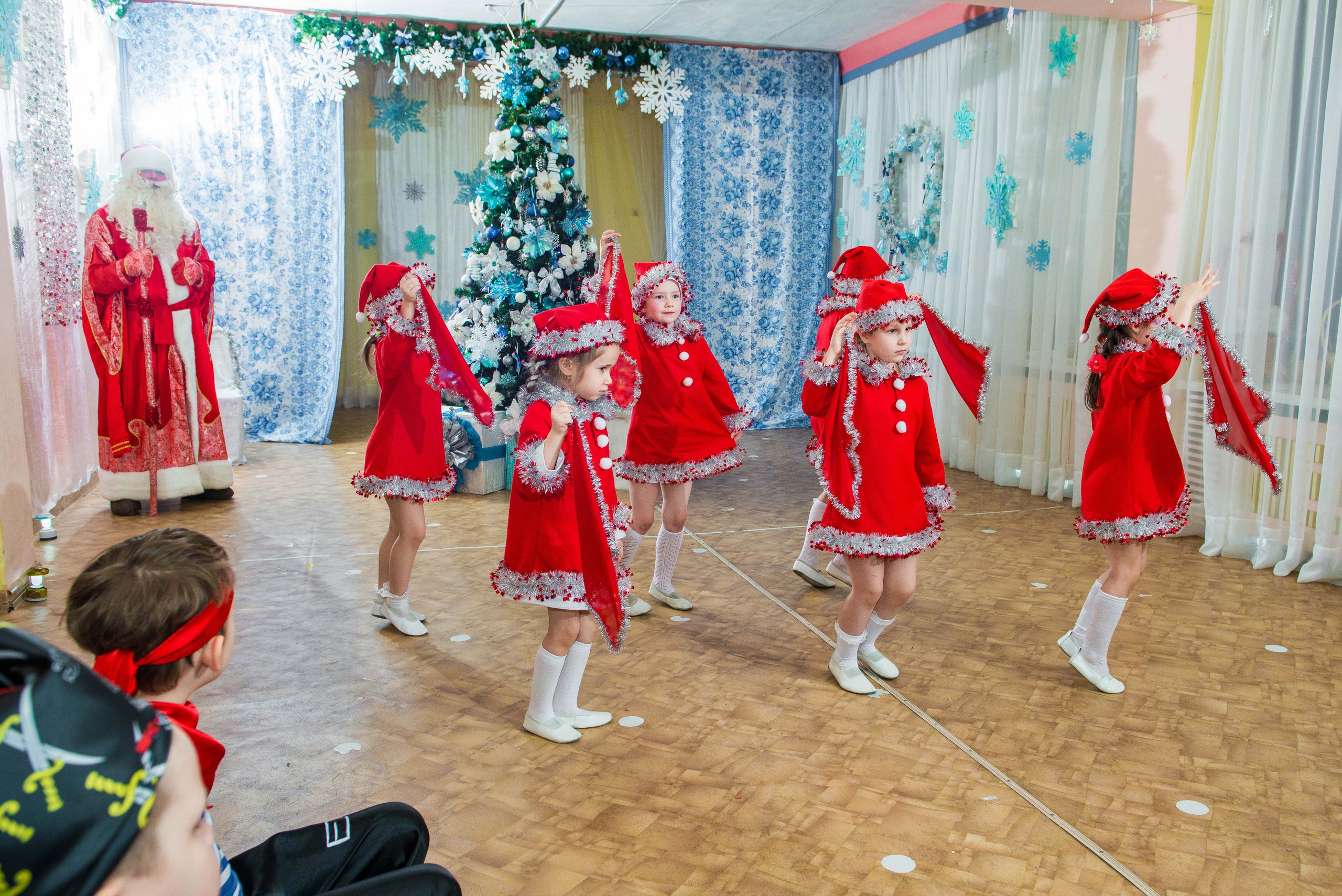 25.12.2019 д. с. № 5, Екатеринбург. Свадебный фотограф на Урале Виктор Соколов