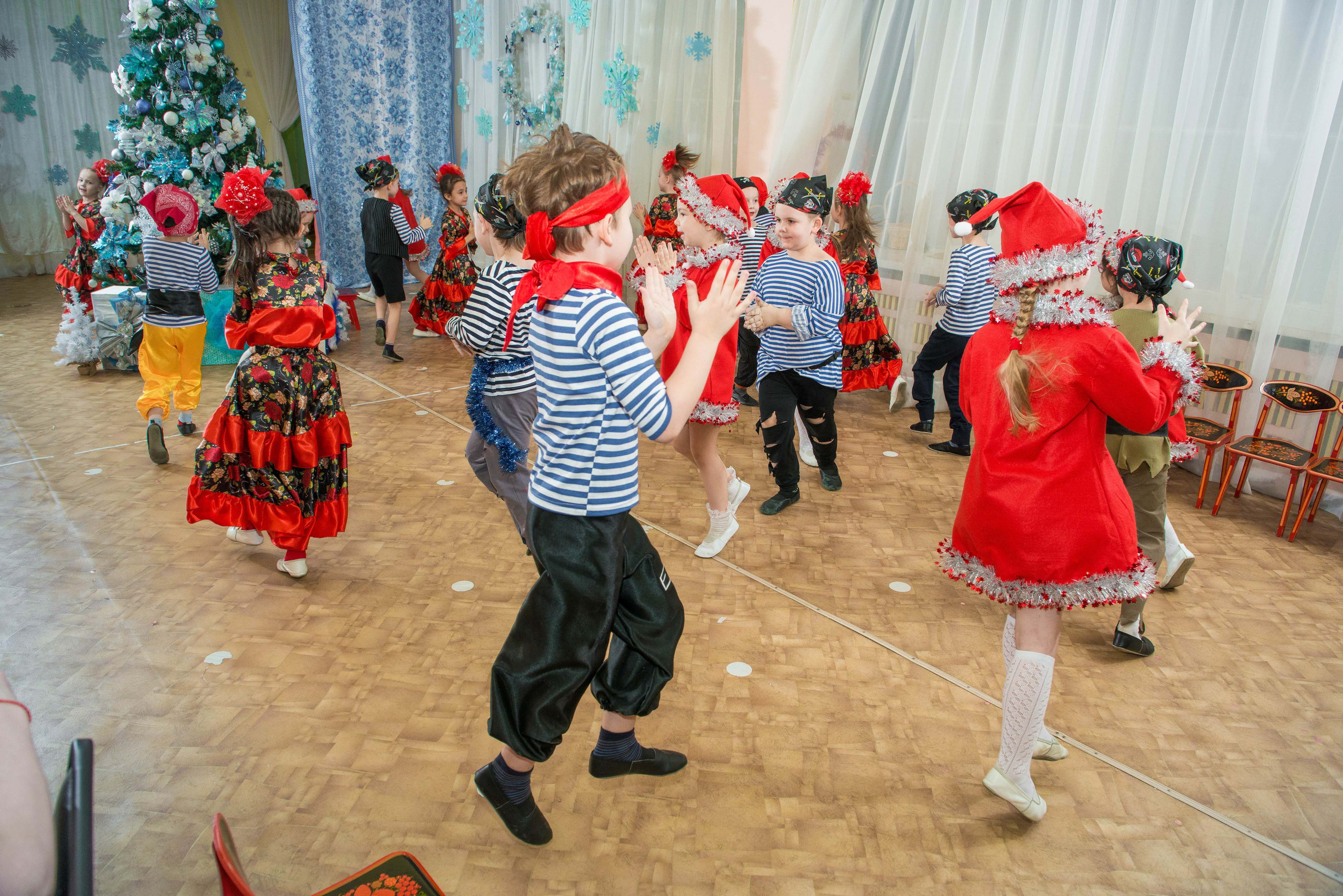 25.12.2019 д. с. № 5, Екатеринбург. Свадебный фотограф на Урале Виктор Соколов