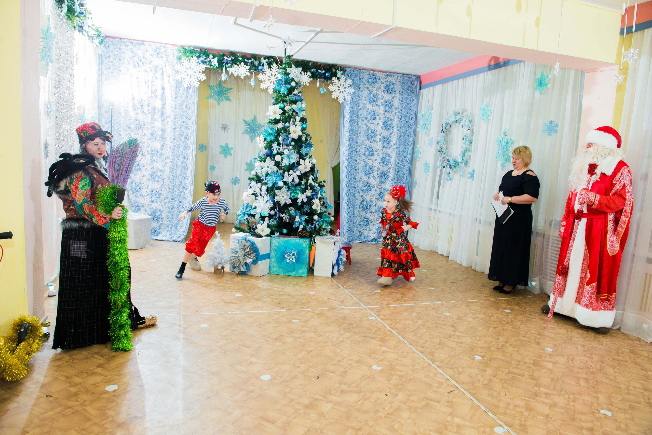 25.12.2019 д. с. № 5, Екатеринбург. Свадебный фотограф на Урале Виктор Соколов