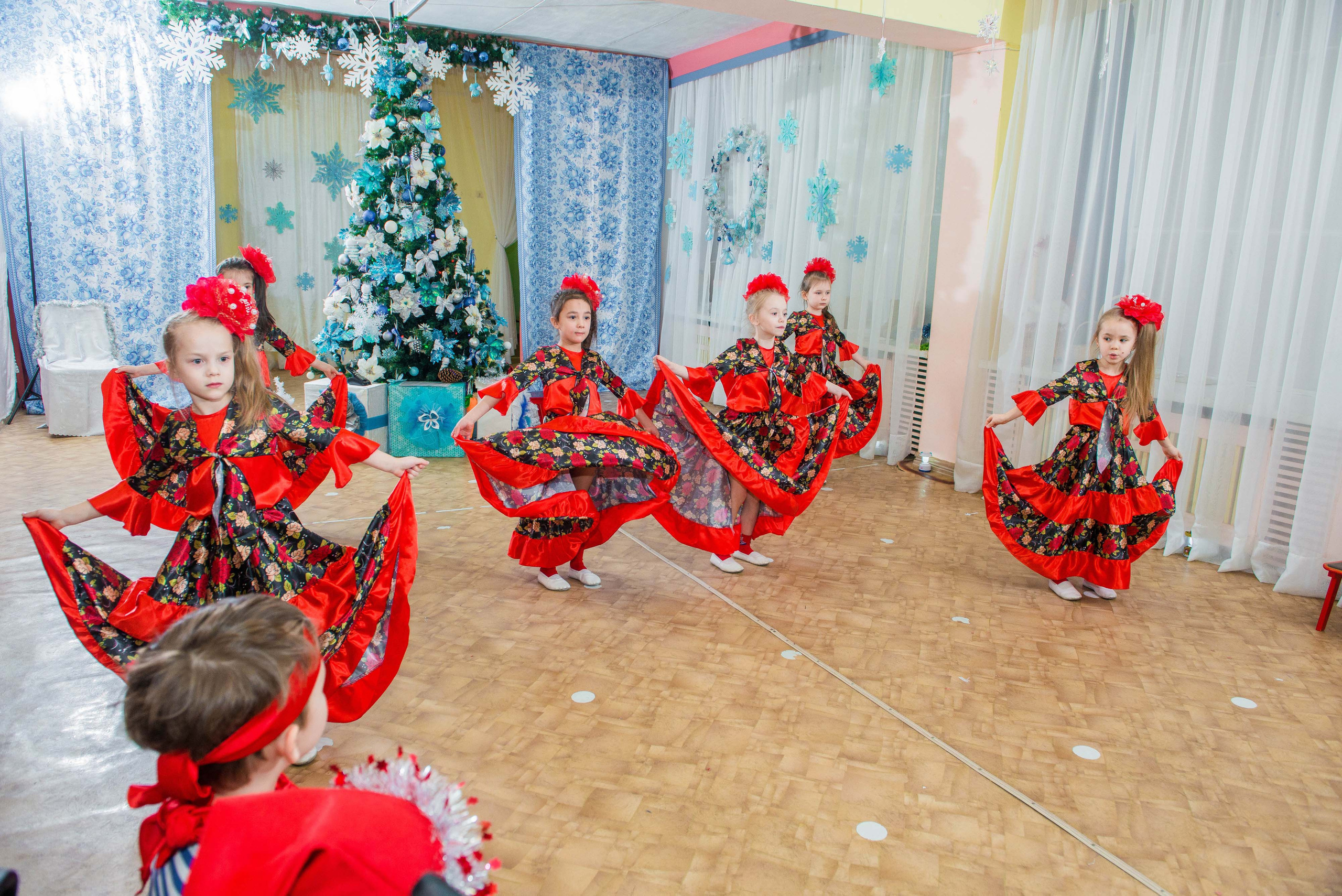 25.12.2019 д. с. № 5, Екатеринбург. Свадебный фотограф на Урале Виктор Соколов