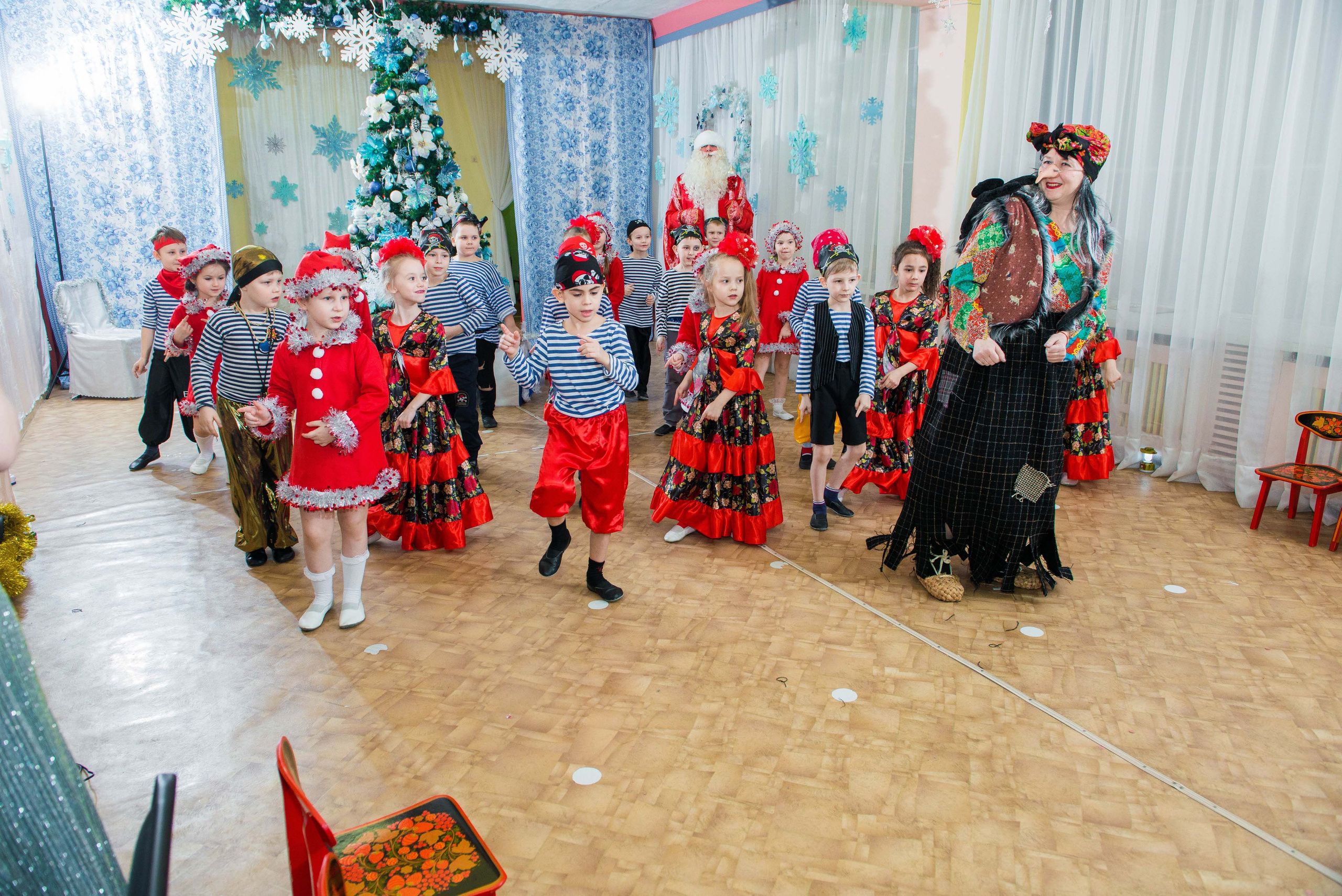 25.12.2019 д. с. № 5, Екатеринбург. Свадебный фотограф на Урале Виктор Соколов