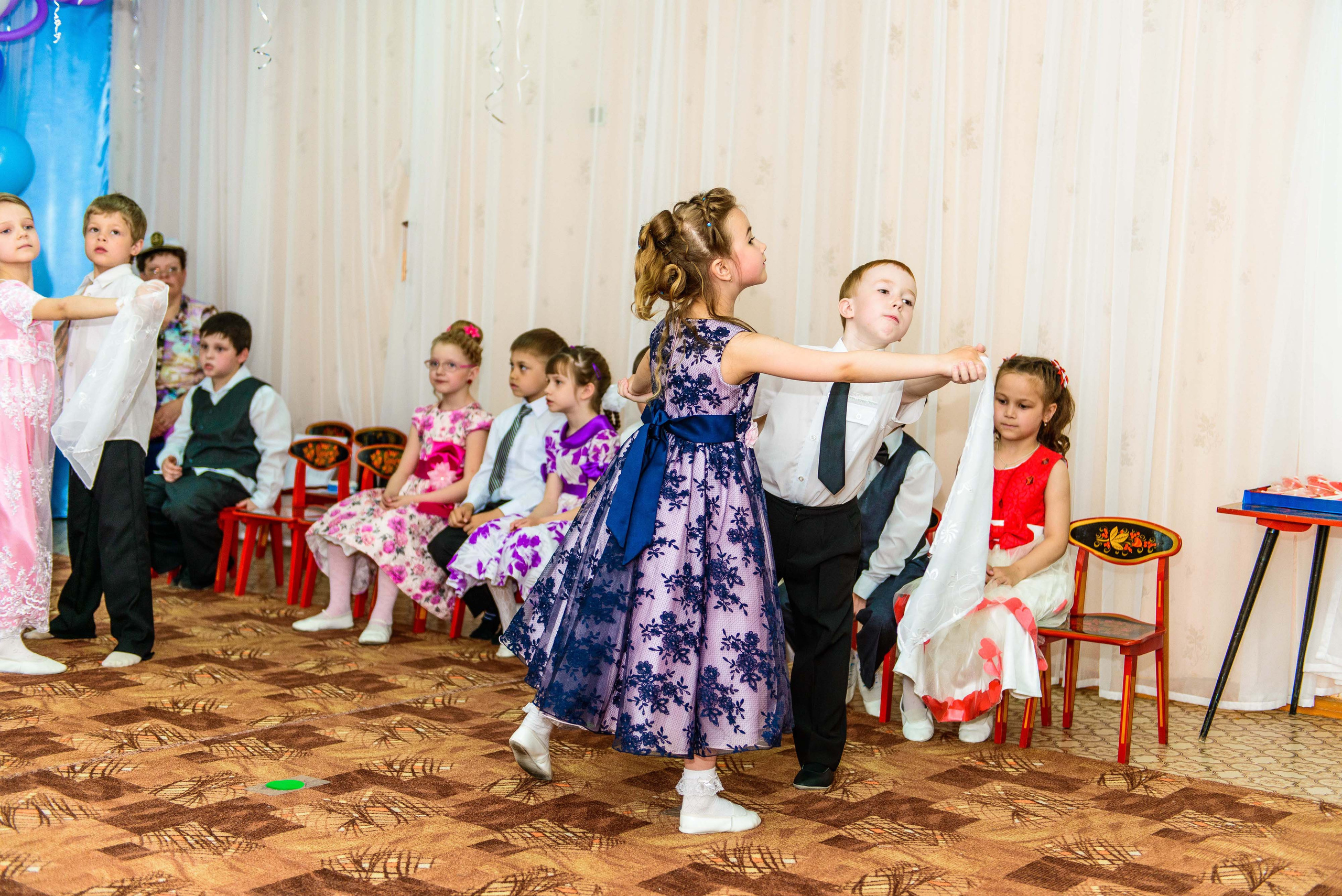 Выпускной, д. с. № 391 28.05.2015, Екатеринбург. Свадебный фотограф на Урале Виктор Соколов