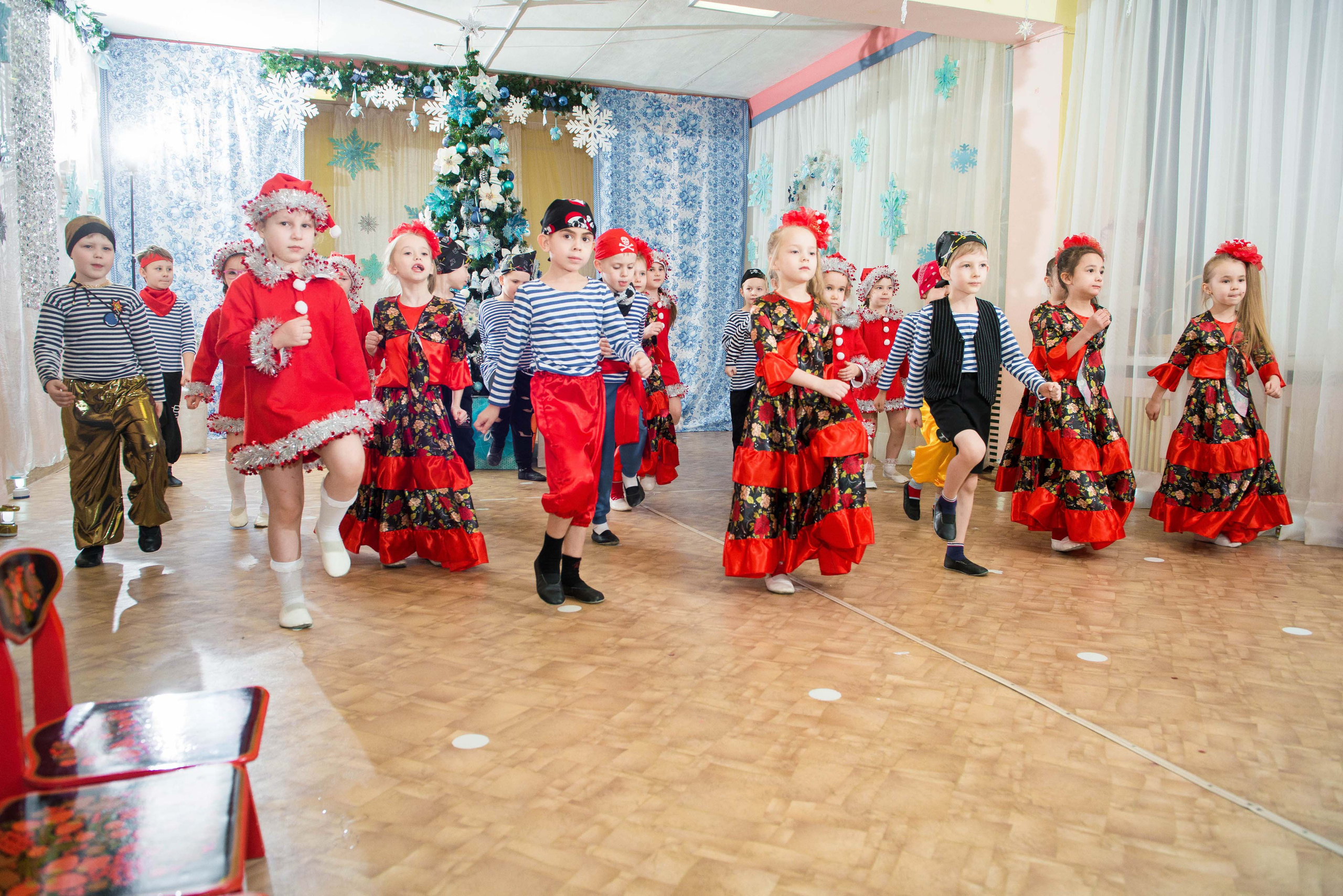 25.12.2019 д. с. № 5, Екатеринбург. Свадебный фотограф на Урале Виктор Соколов