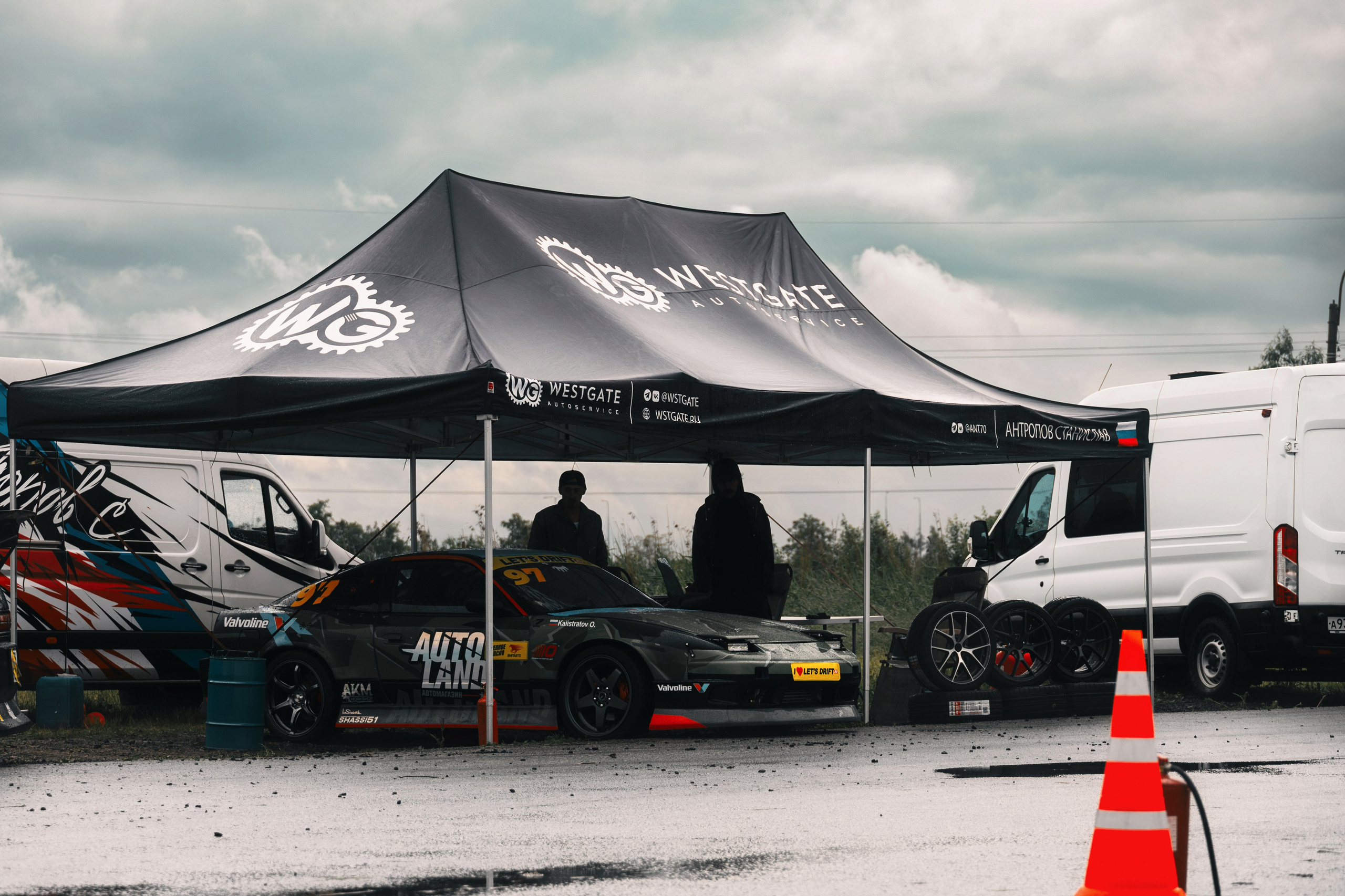 Фоторепортаж с «Больших Гонок» — дрифт, драг, звук