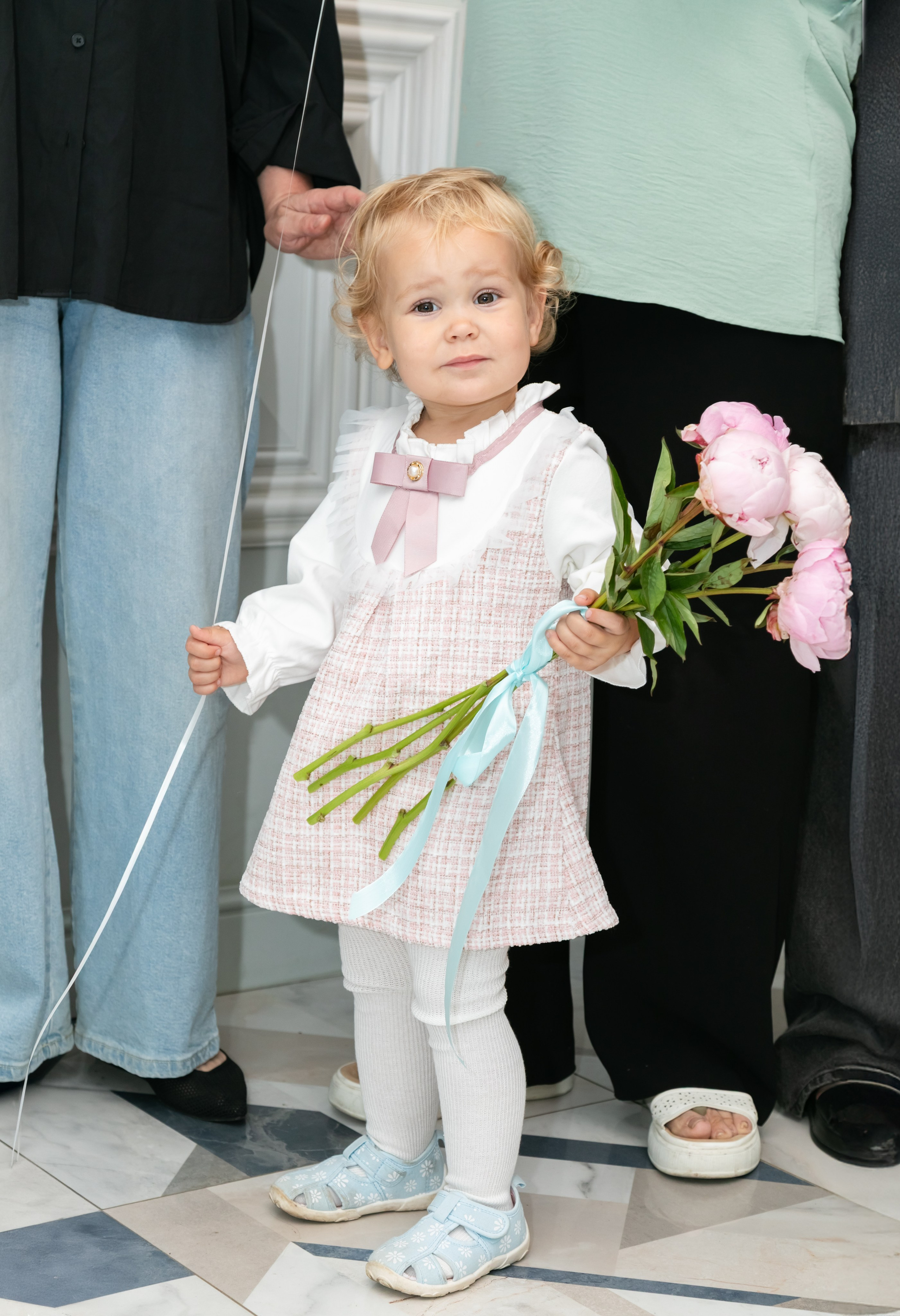 Съемка выписки из роддома 7 ГКБ Юдино Москва. Фотосъемка выписки из роддома в Москве, заказать фотографа на выписку ньюборн съемка в роддоме newborn фотограф в Юдино