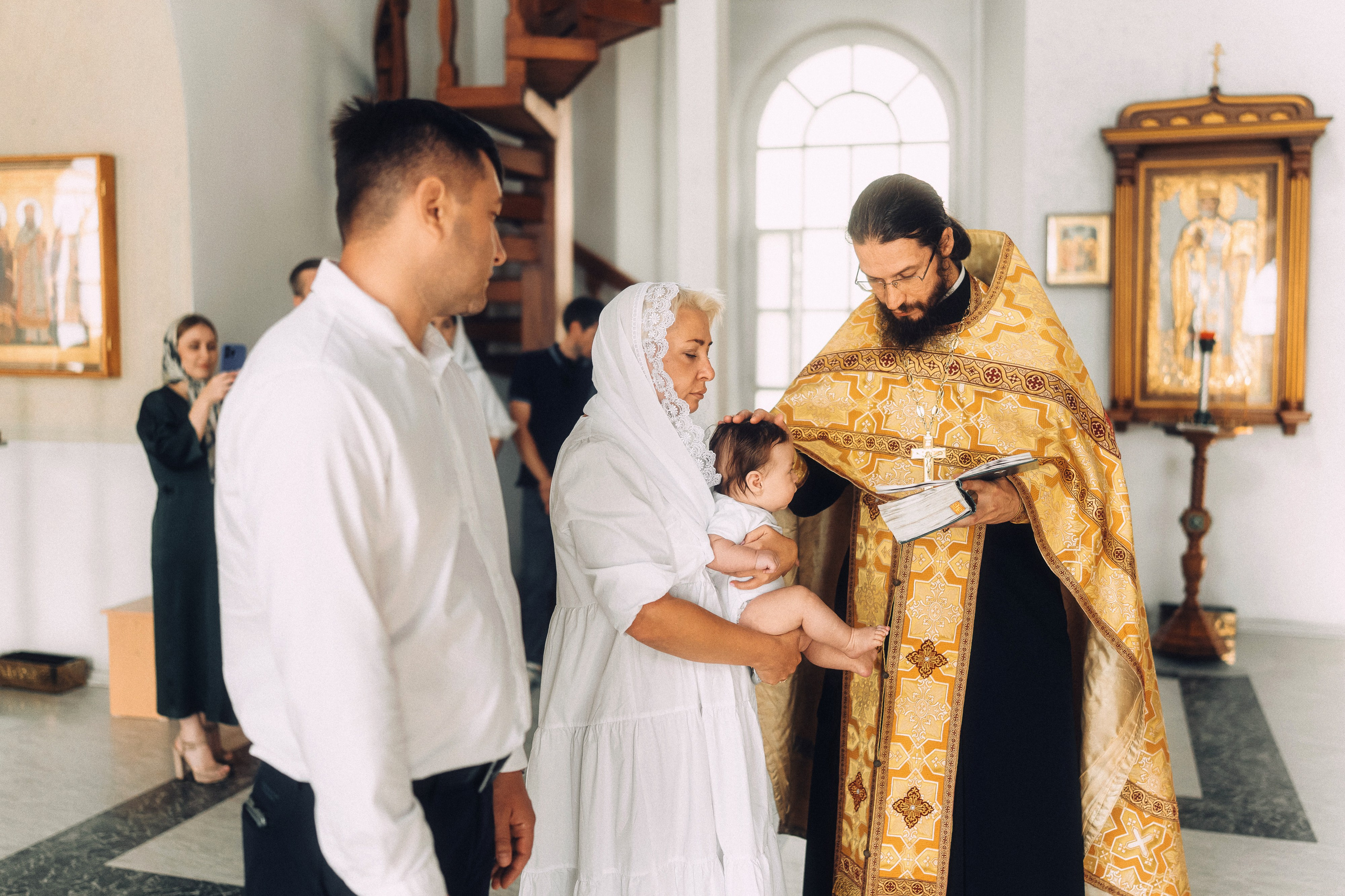 Таинство крещения в Воронеже. Свадебный и репортажный фотограф в Воронеже Роман Янко