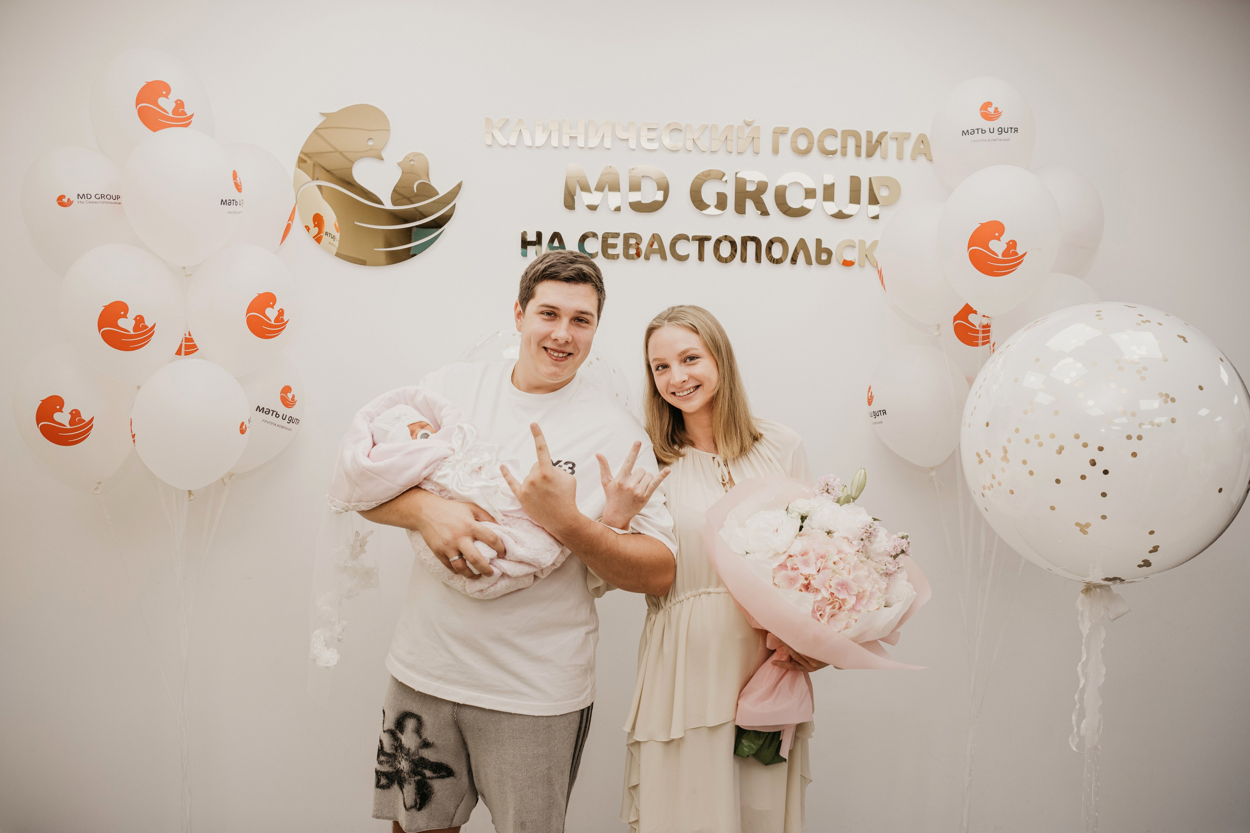 Выписка Виктории. Мать и дитя. Фотограф на выписку из роддома в Москве и МО
