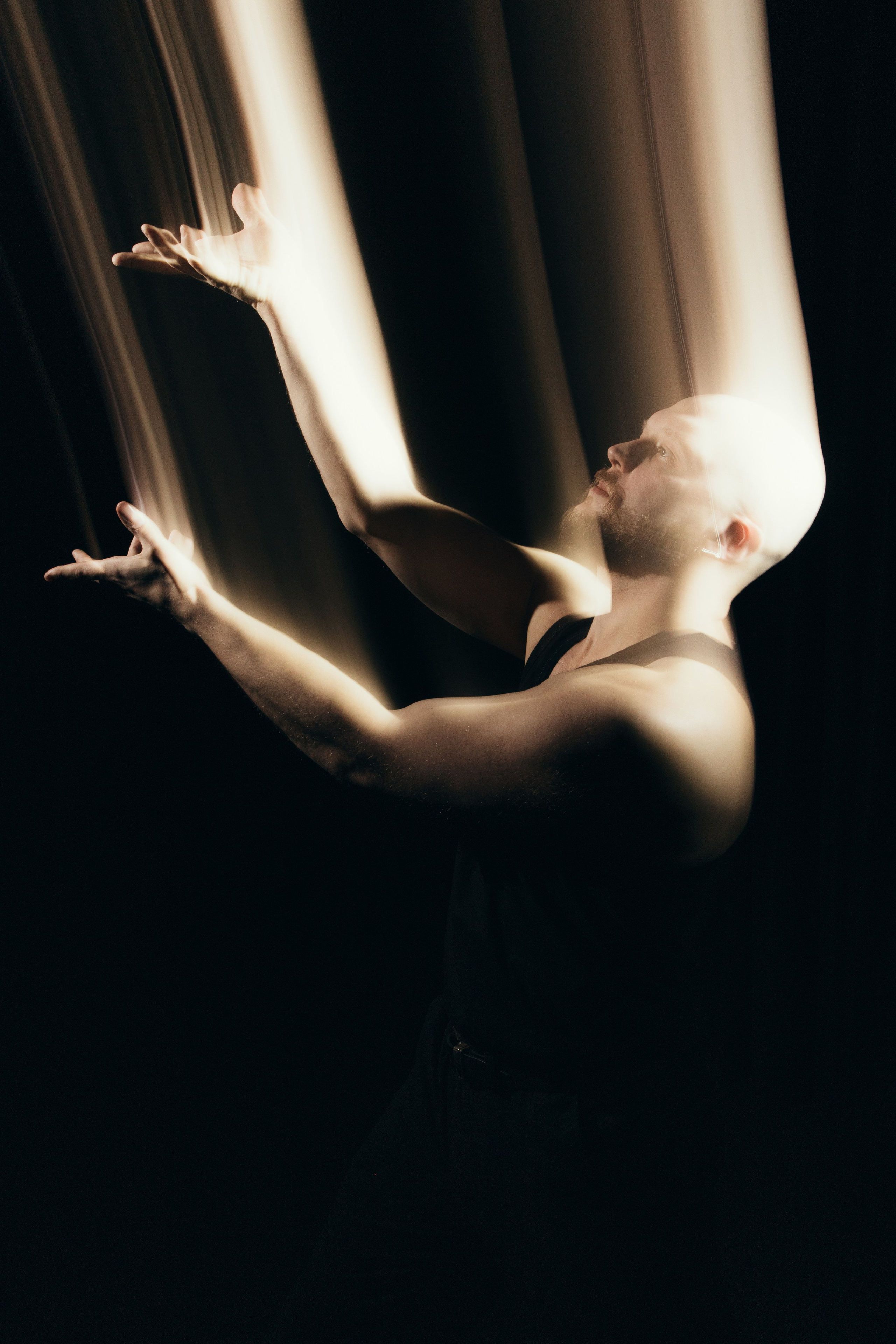 Проект для Свободного театра современного танца. Фотограф Татьяна Жбанова