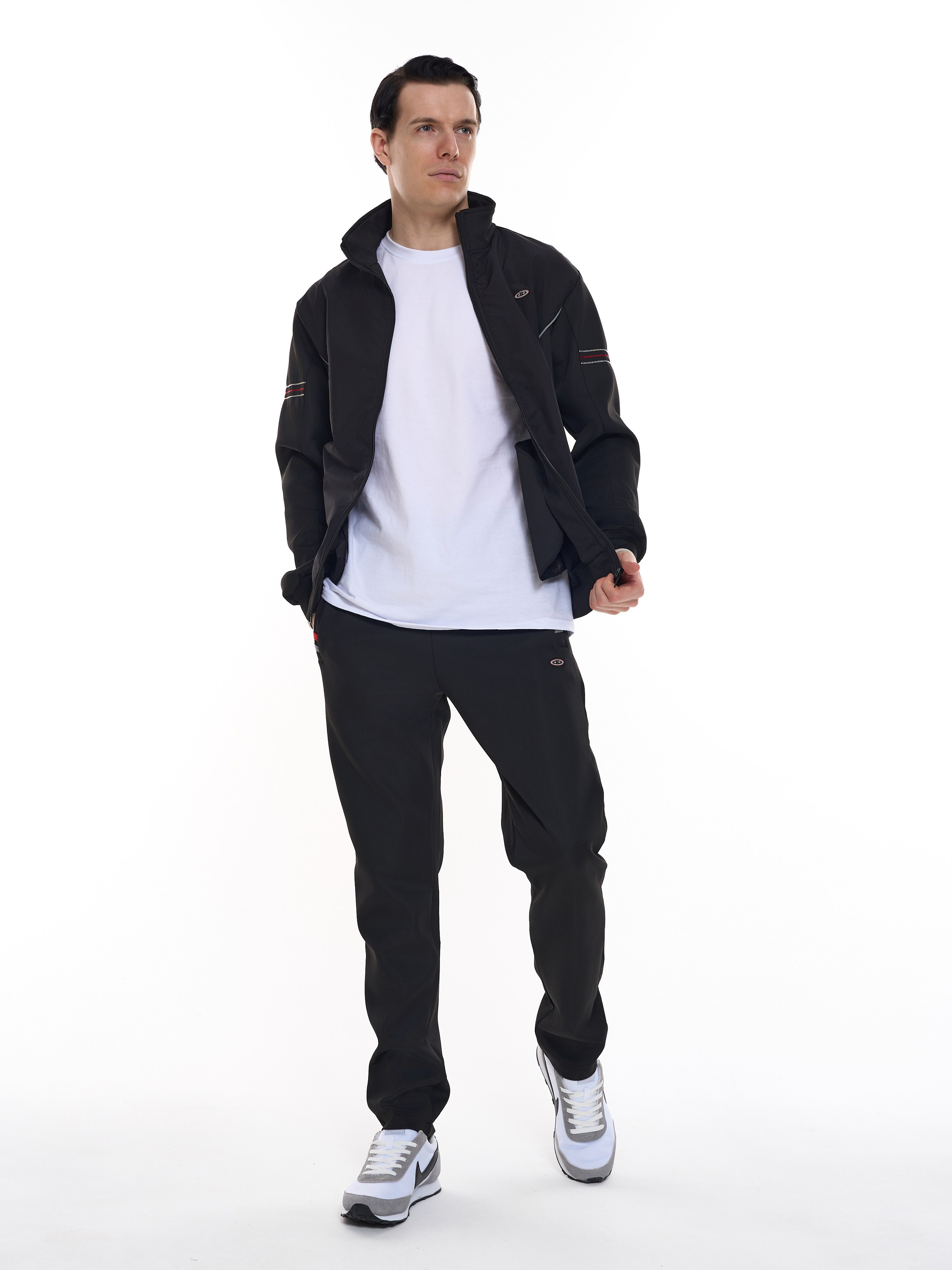 Фотомодель для маркетплейсов Виталий. Фотосъёмка для марктеплейсов Studio 11.11