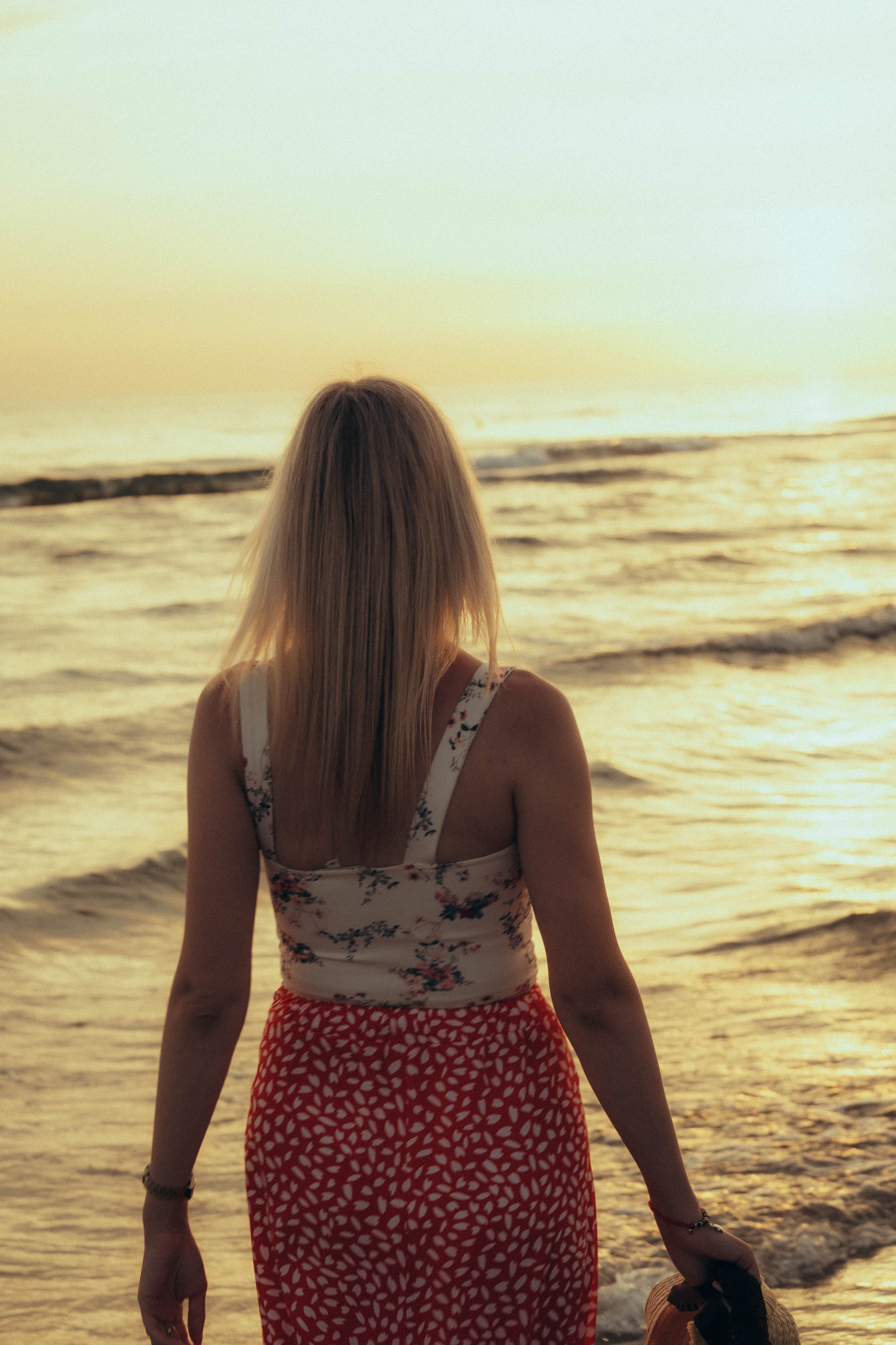 Июльский вечер на берегу черного моря. Профессиональный фотограф, Санкт-Петербург — Виктория Богомолова