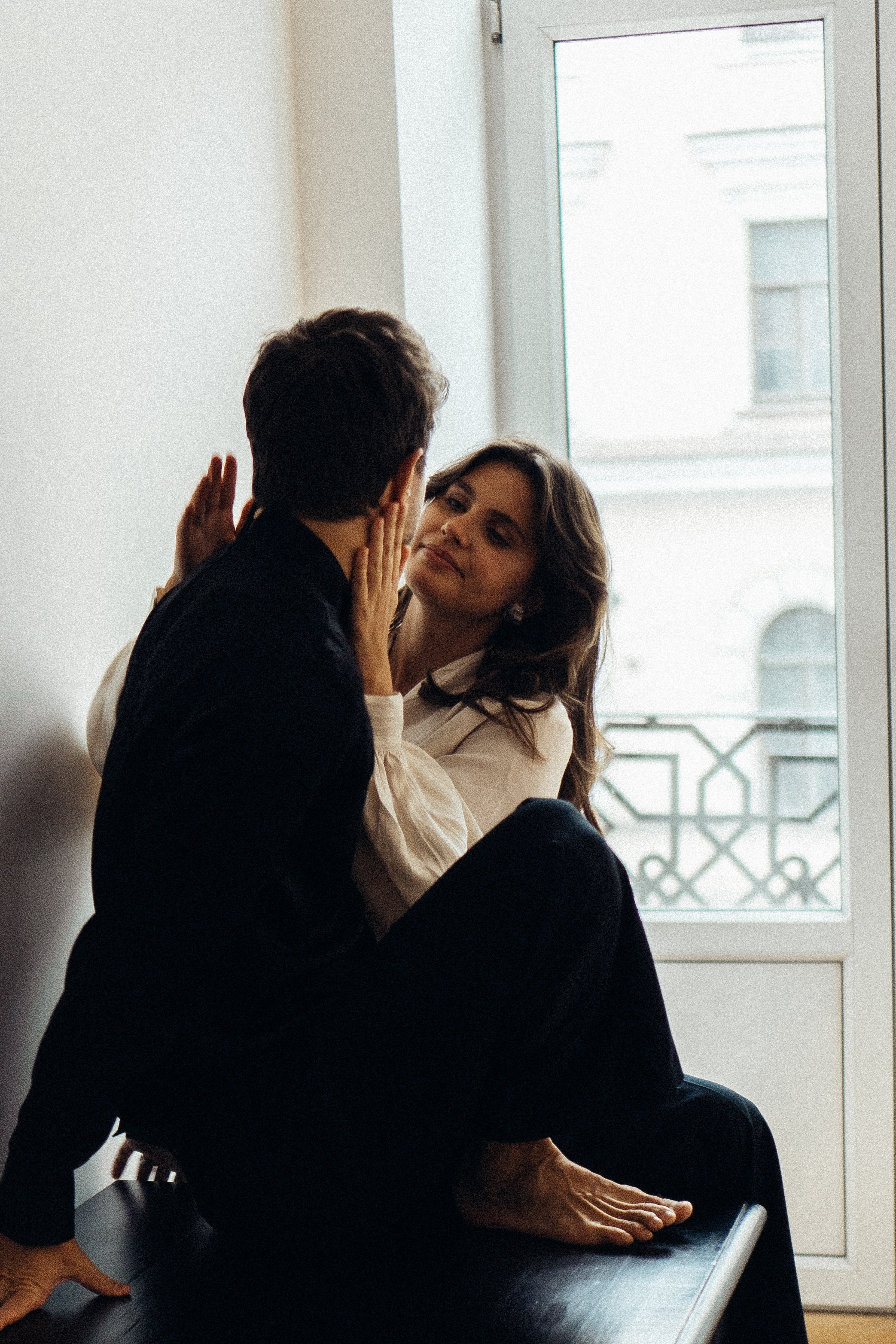 УТРО ЖЕНИХА И НЕВЕСТЫ В ПИТЕРСКОЙ КВАРТИРЕ И СЬЕМКА С СВАДЕБНЫХ ОБРАЗАХ. Профессиональный фотограф, Санкт-Петербург — Виктория Богомолова