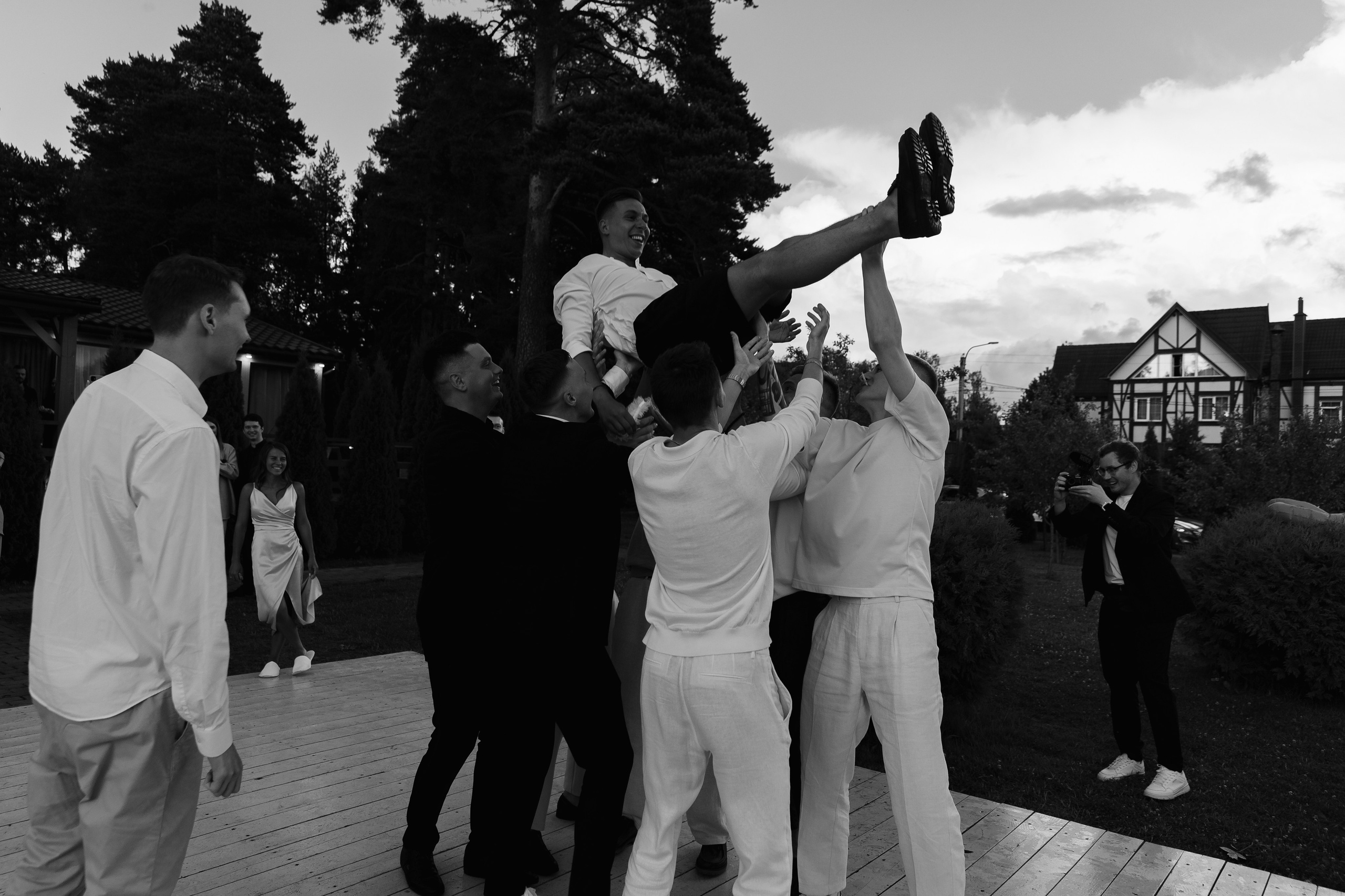 23.07.2024. RETOUCH-HOUSE