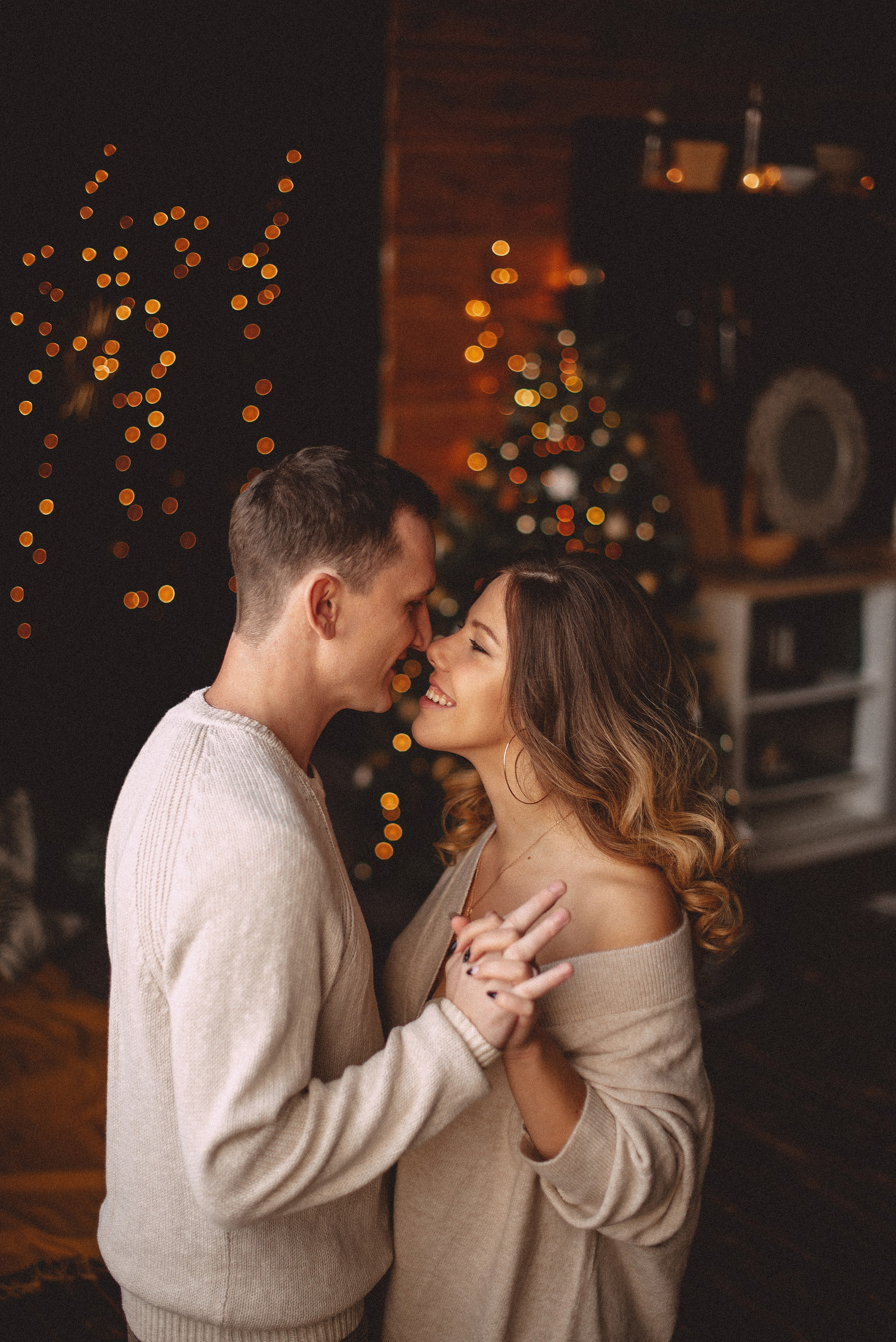 Новогодняя фотосессия Лавстори в студии. Семейная фотосессия Бутово Москва фотограф Алина Морщагина