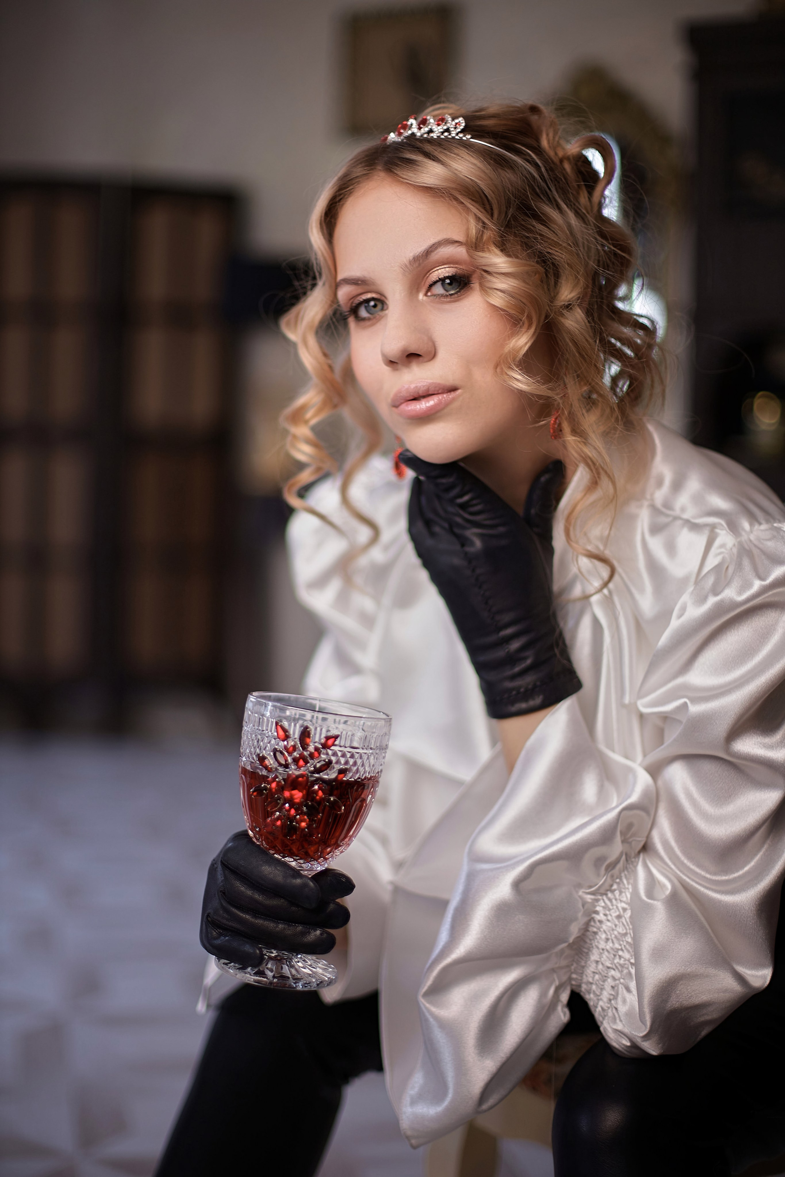 Портрет девушки со съемки в винтажном стиле