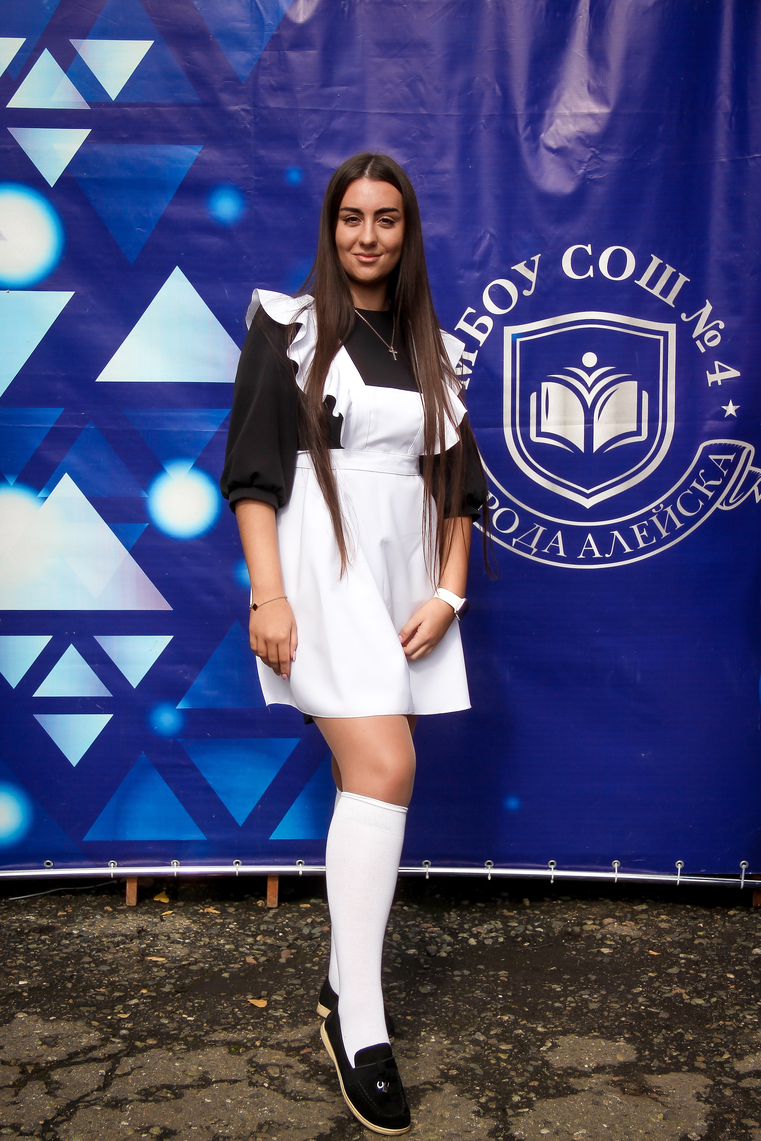 9-11 классы СЪЁМКИ ВЫПУСКНЫХ И ПОСЛЕДНИХ ЗВОНКОВ. Выпускные альбомы для школ и Детских садов в Барнауле /Выпускные/Свадебные/Детские/Семейные и др. виды съёмок /Фотограф Вера Валейко