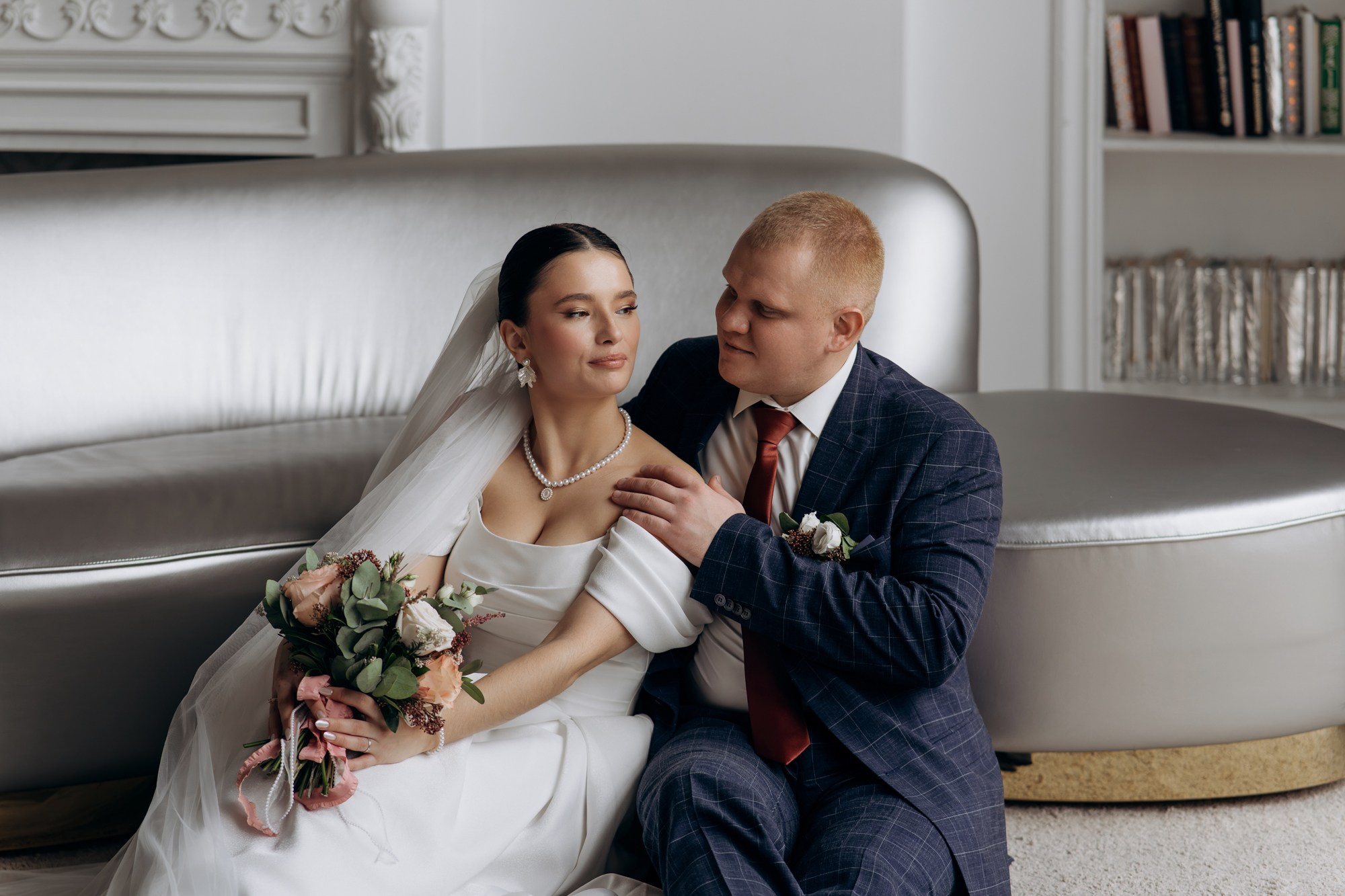 Свадебная фотосессия в студии. Свадебный и репортажный фотограф в Ярославле Евгений Сальников