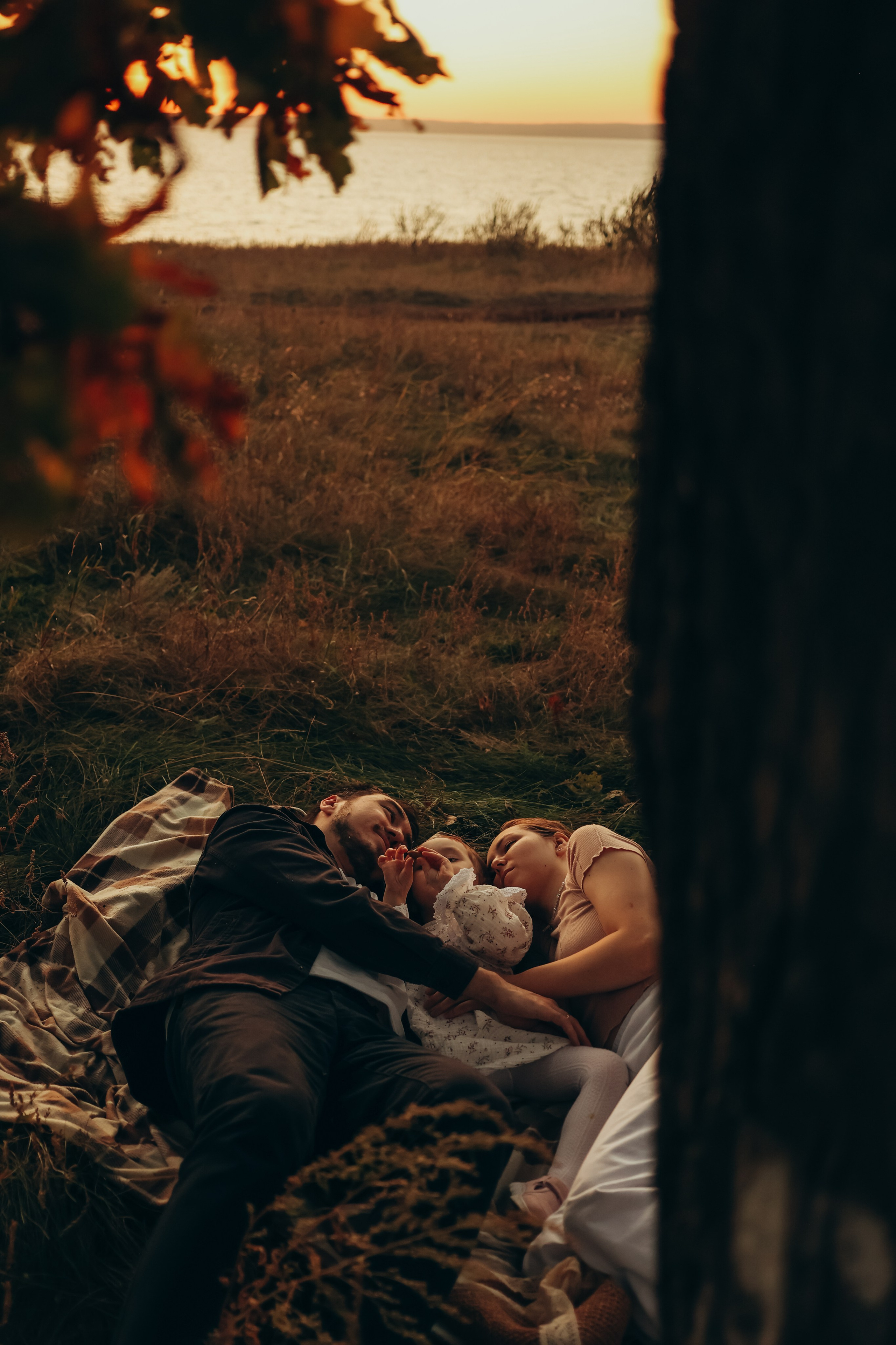 Прогулочная на закате. Фотограф Алена Свинаренко