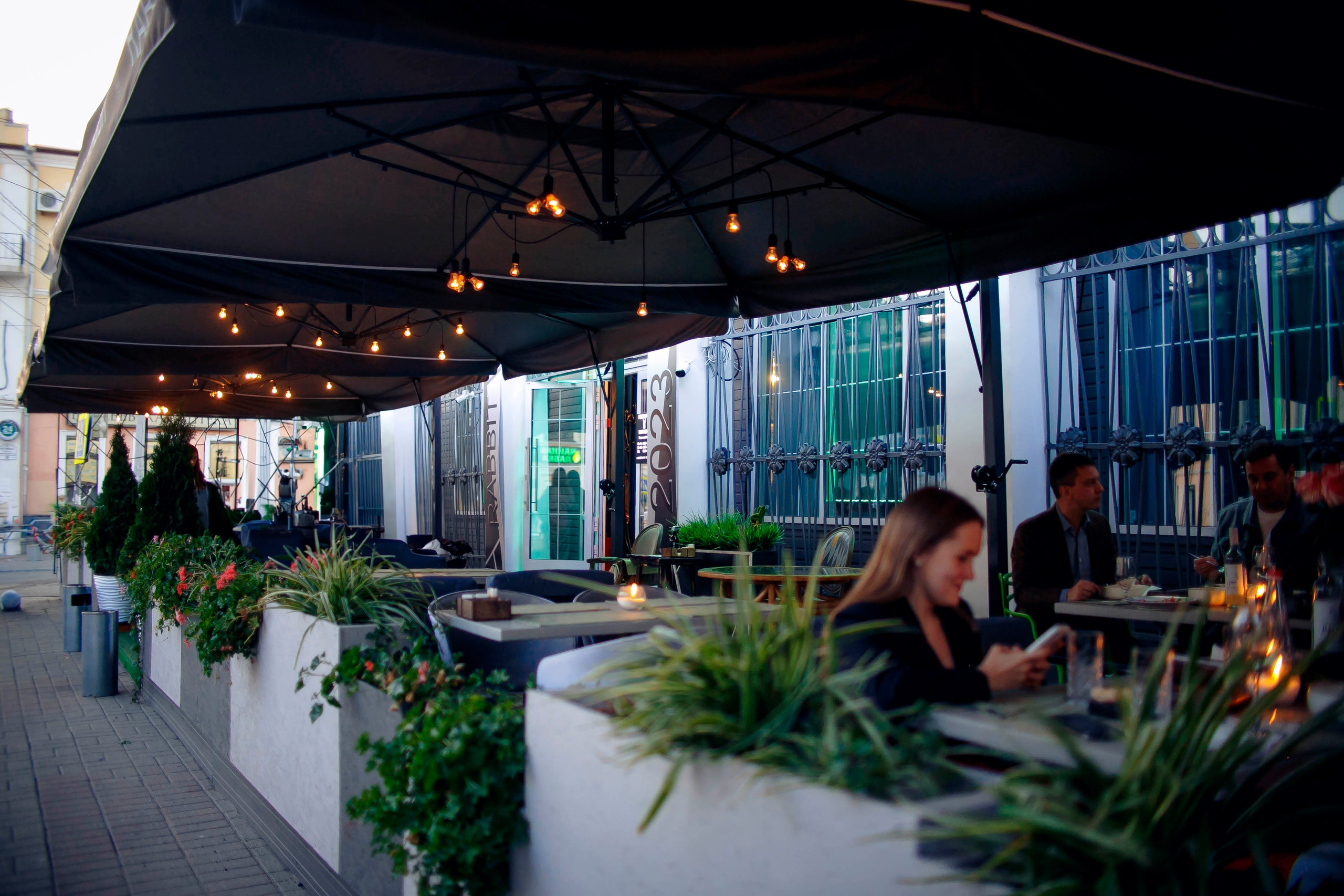 «Белый Кролик». Ваш репортажный фотограф Артемий Антонов