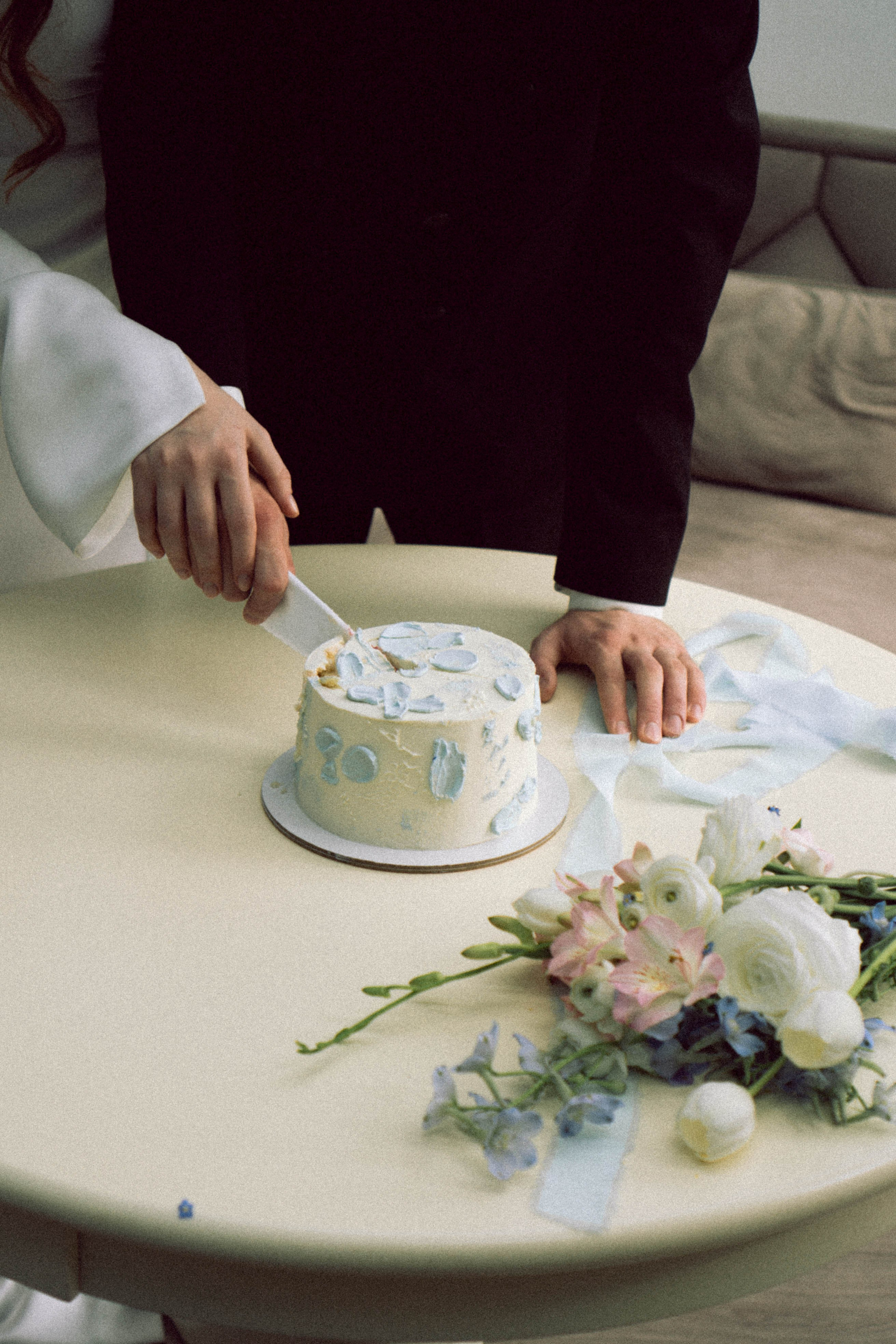 СВАДЕБНАЯ СЬЕМКА В ОТЕЛЕ. СБОРЫ ЖЕНИХА И НЕВЕСТЫ И ТАКЖЕ ТОР И ПОДГОТОВКА К ПРОГУЛКЕ. Профессиональный фотограф, Санкт-Петербург — Виктория Богомолова