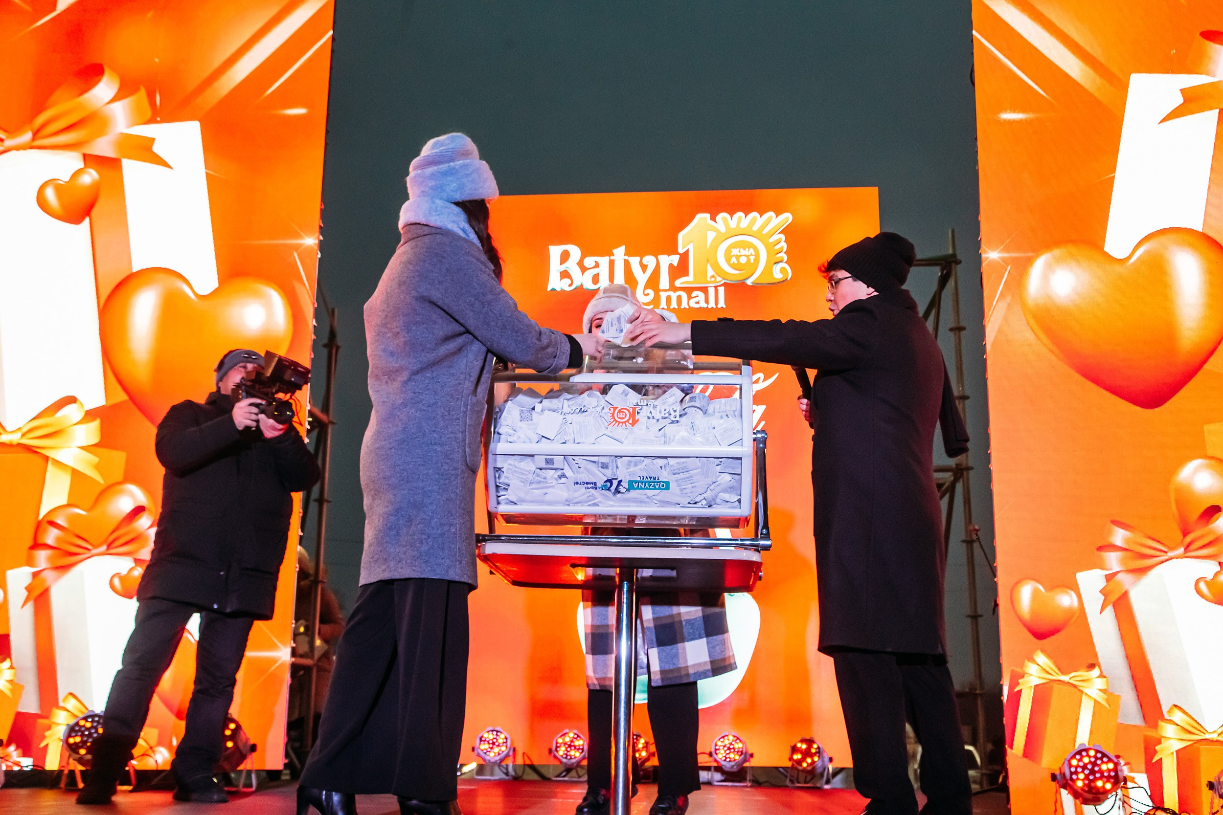 10 лет BatyrMall. Кипятком Павлодар