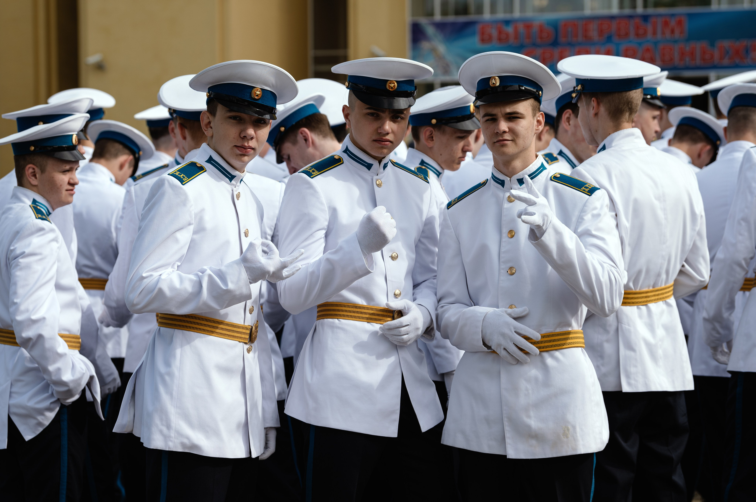 Последний звонок. Краснодарское Кадетское училище. Профессиональная фотосессия в Краснодаре | Фотограф Денис Труфанов