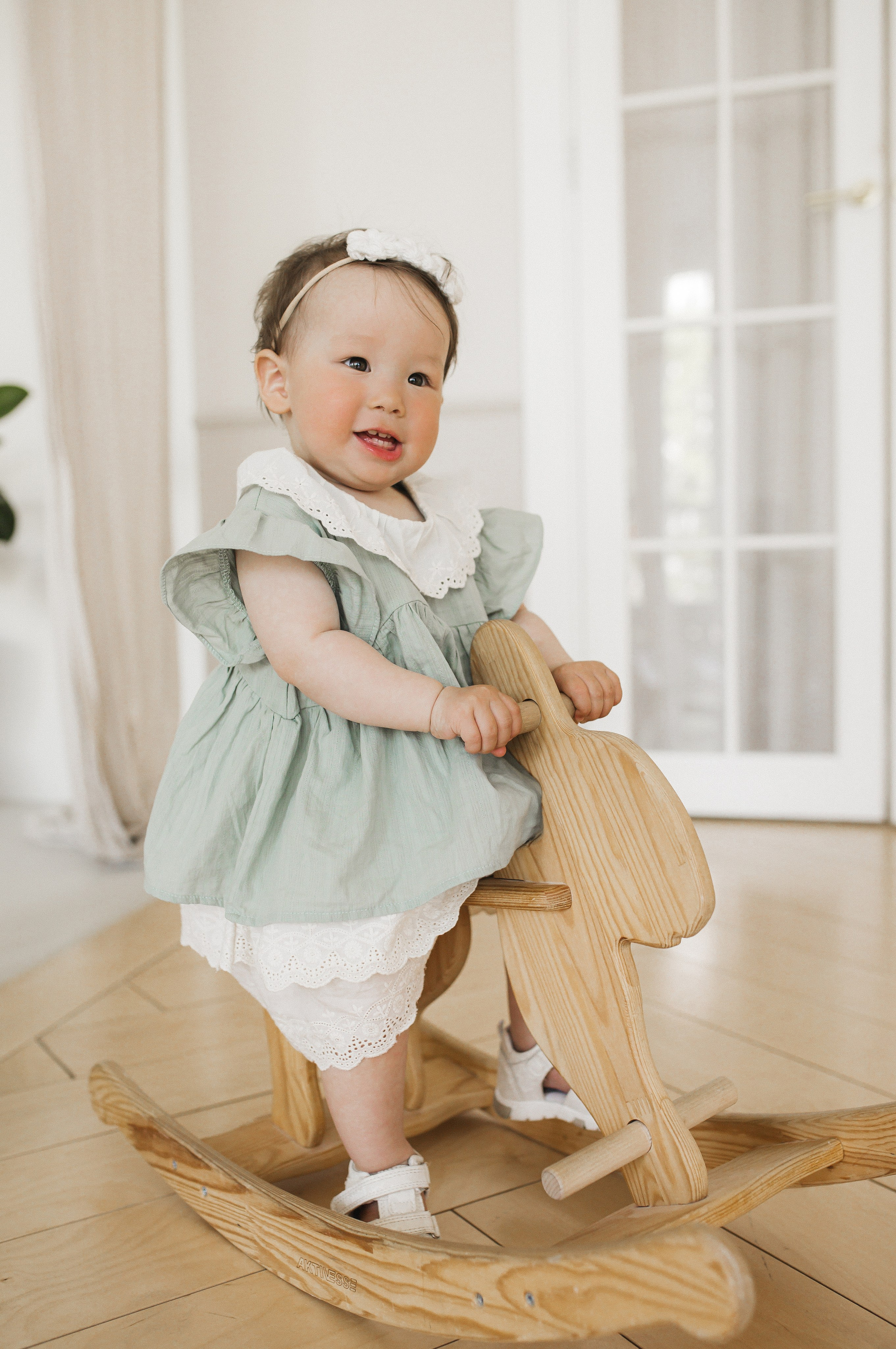 Тая 1 год. Семейный и свадебный фотограф в Екатеринбурге Орлова Ирина