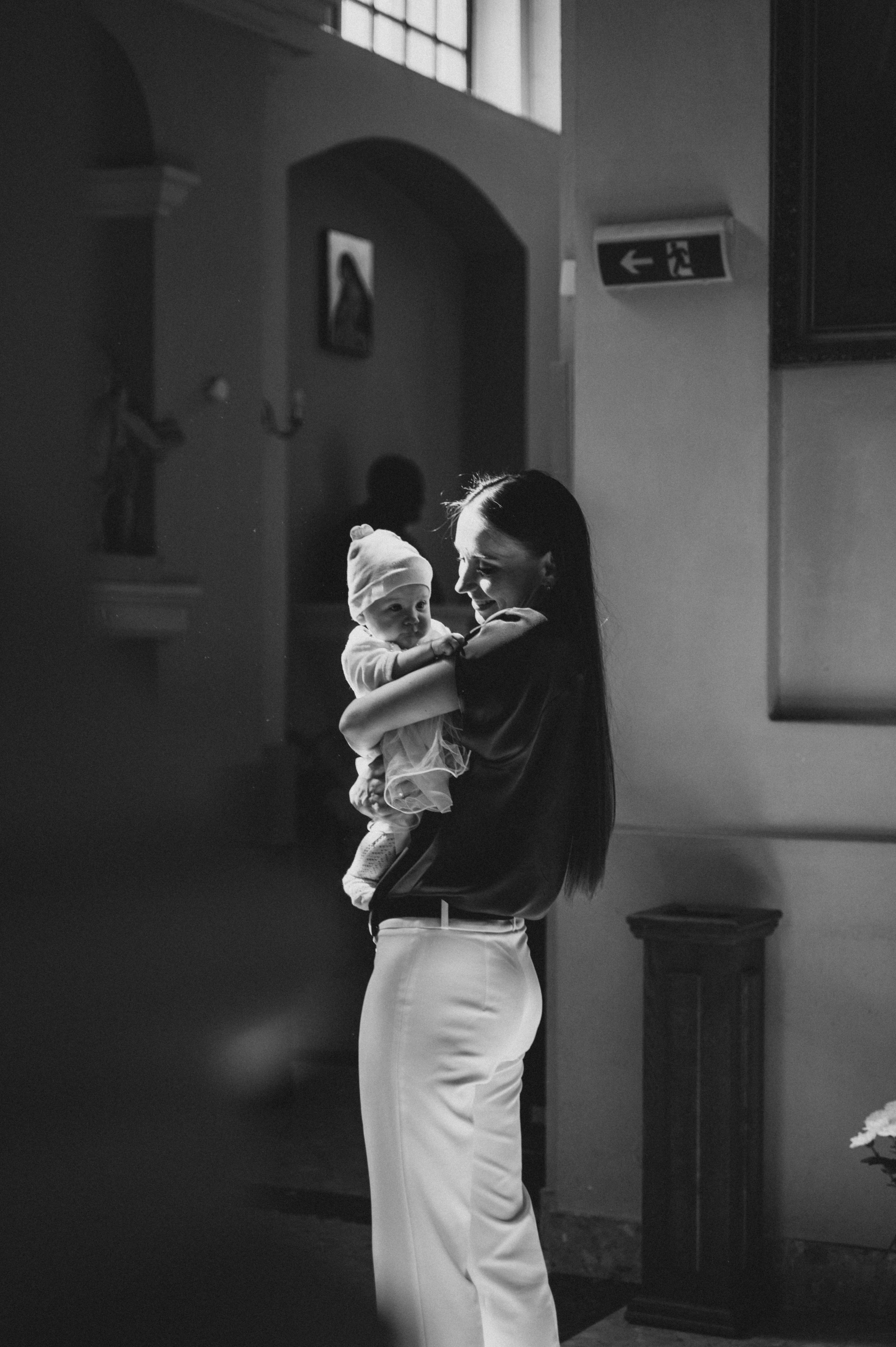 Крещение Василисы Архикафедральный костел Имени Пресвятой Девы Марии. Семейный фотограф в Минске Дарья Дреко