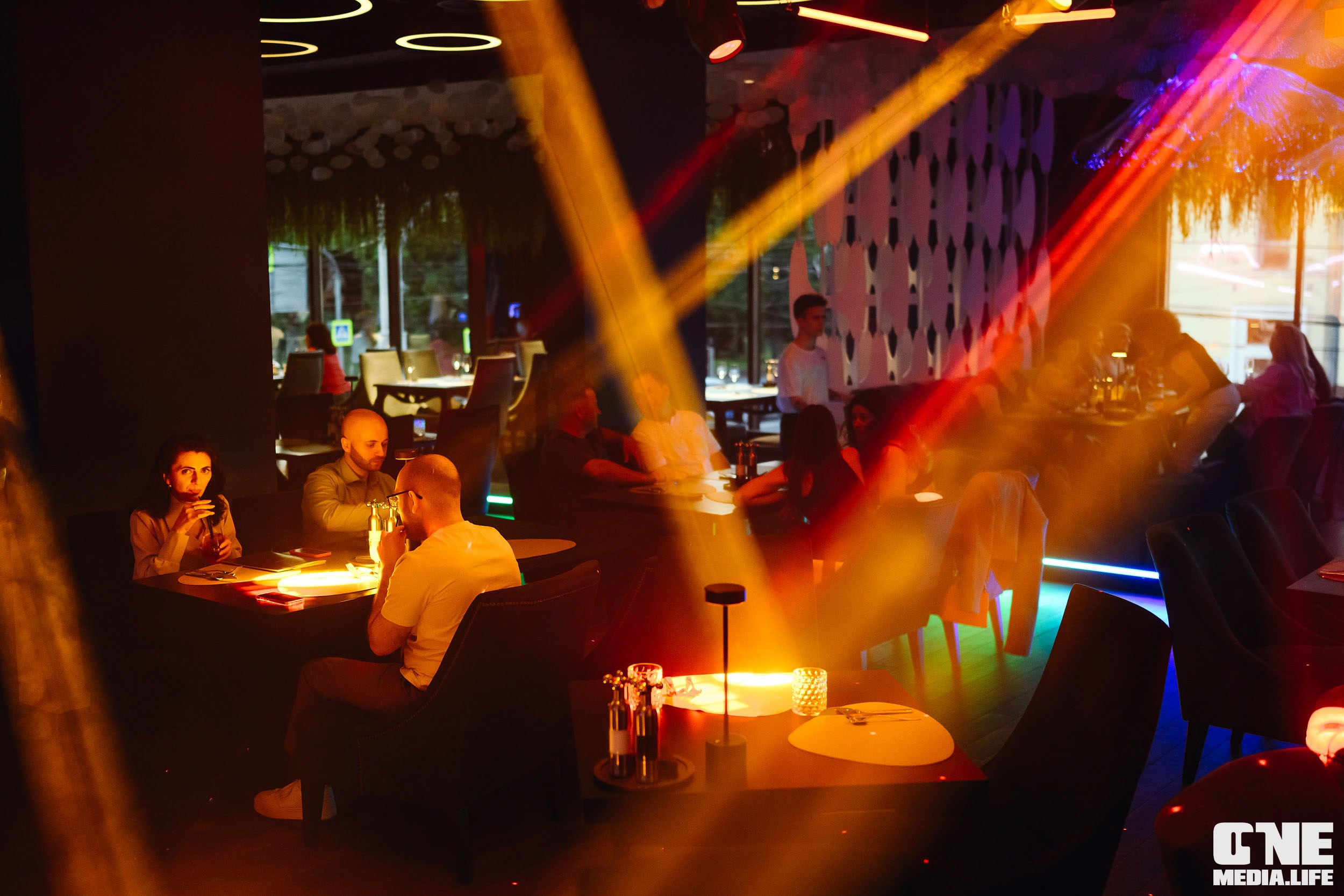 Фоторепортаж с вечеринки в Океане. One Media Life: фоторепортажи, фотоотчеты с мероприятий и заведений