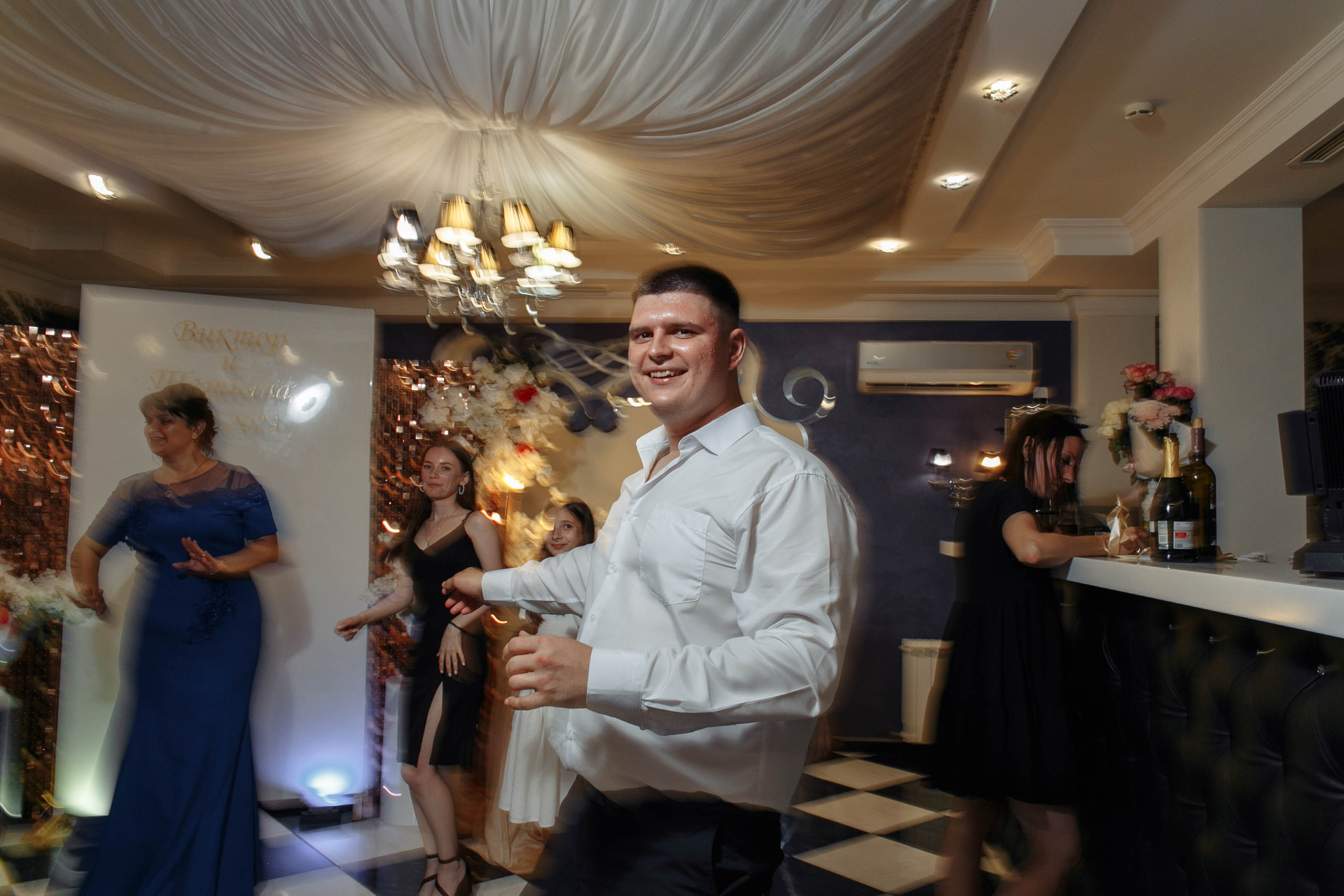 Татьяна и Виктор: настоящая русская свадьба. Событийный фотограф Максим Бескоровайновнов