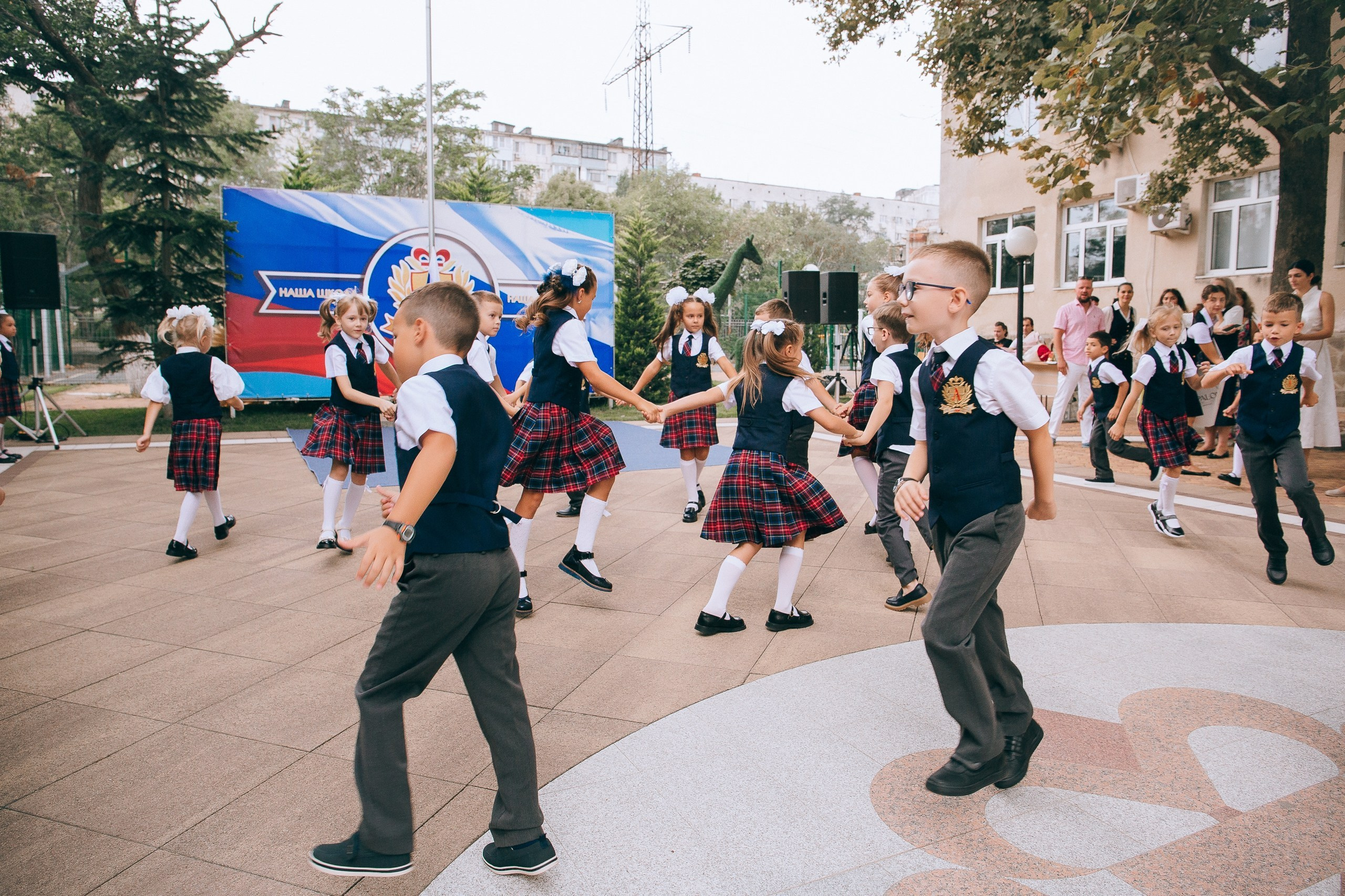 1 класс школа «Личность». Выпускные альбомы Натальи Бутко: Новороссийск, Анапа, Геленджик