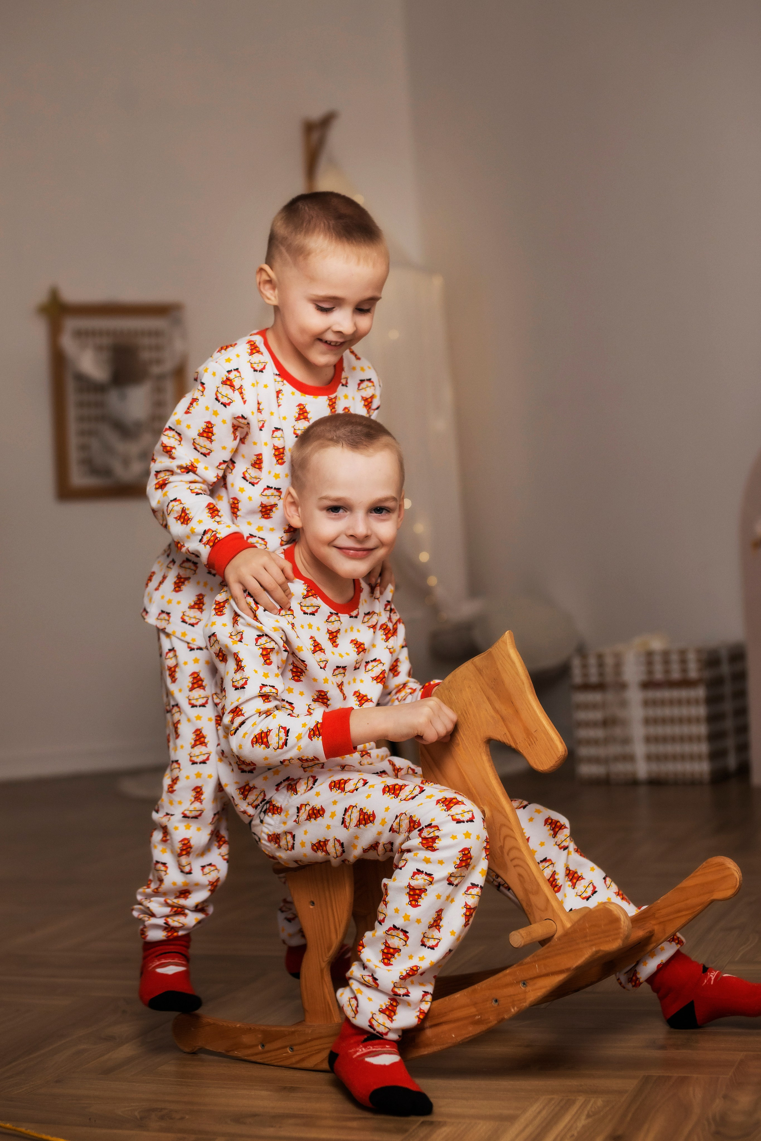 Фотостудия ЛИОН. Семейный фотограф в Саратове