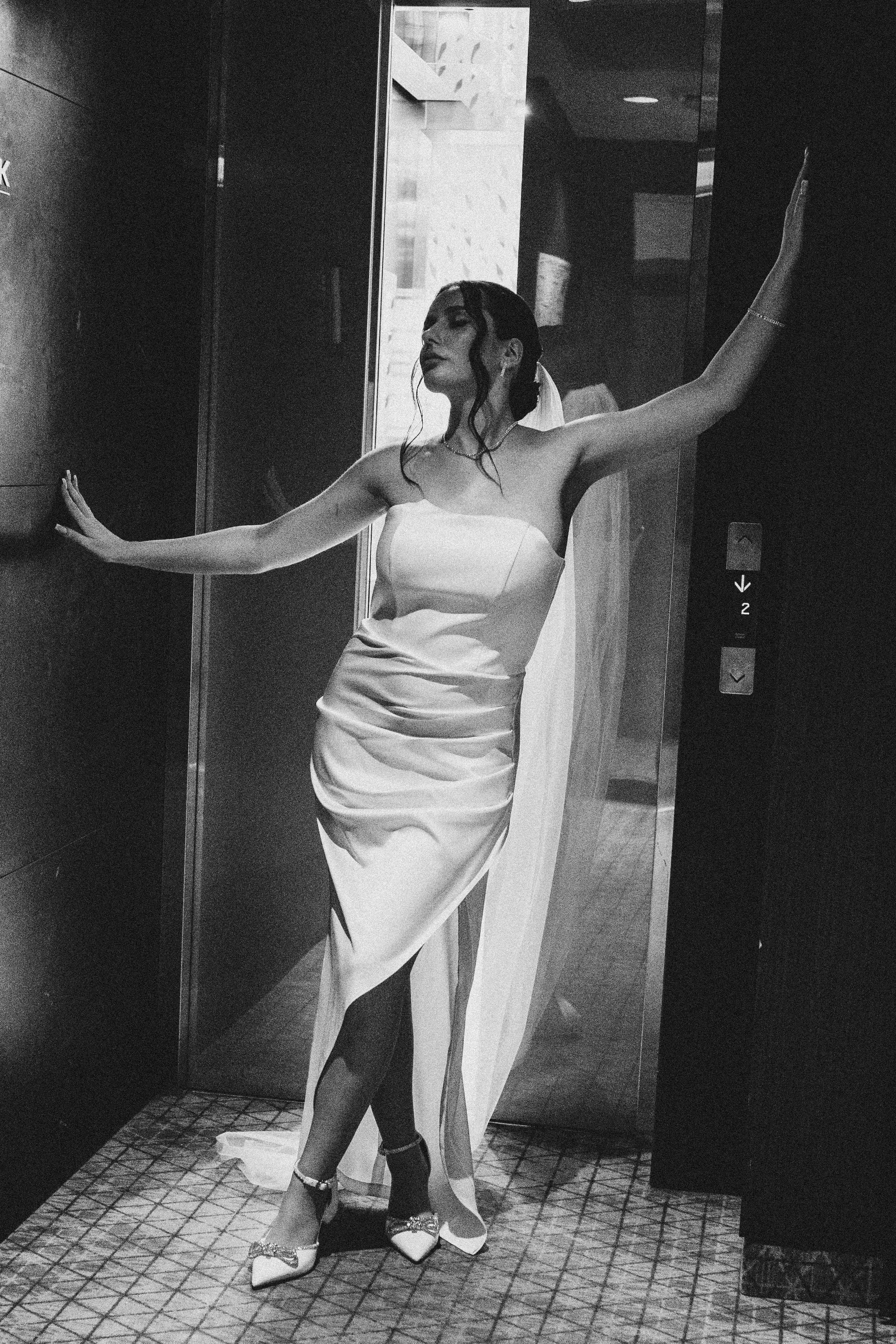 СВАДЕБНАЯ СЬЕМКА СБОРОВ ЖЕНИХА И НЕВЕСТЫ В ОТЕЛЕ И ТАКЖЕ ФОТОСЕССИИЯ В ОТЕЛЕЕ МЕГАПОЛИС БРЯНСК. Профессиональный фотограф, Санкт-Петербург — Виктория Богомолова