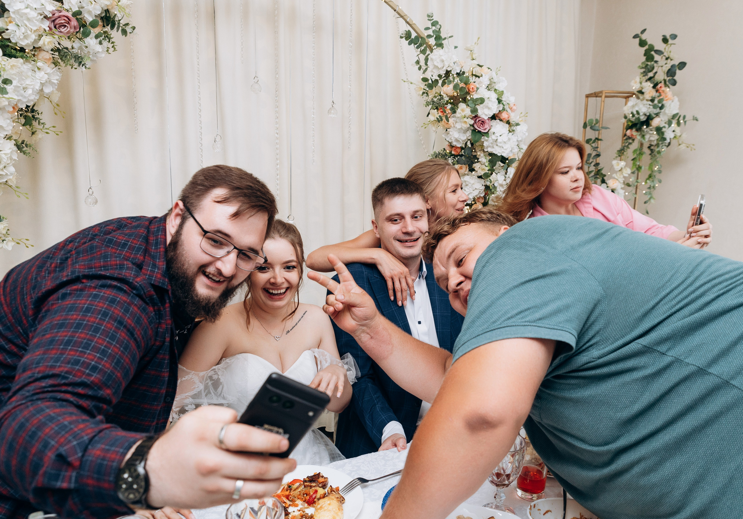 Прогулка, регистрация, банкет. Фотограф в Новосибирске