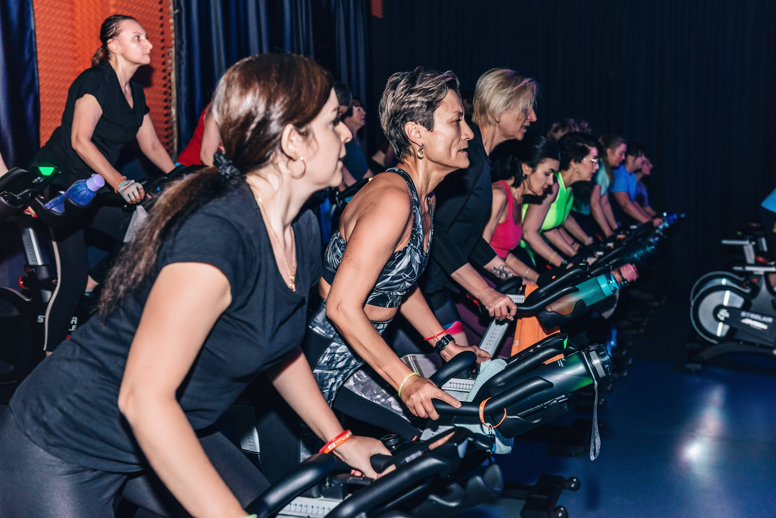 Сайкл-студия «Стрелка», заезд. Школьный, фэшн фотограф в Тюмени и в России Ирина Королева