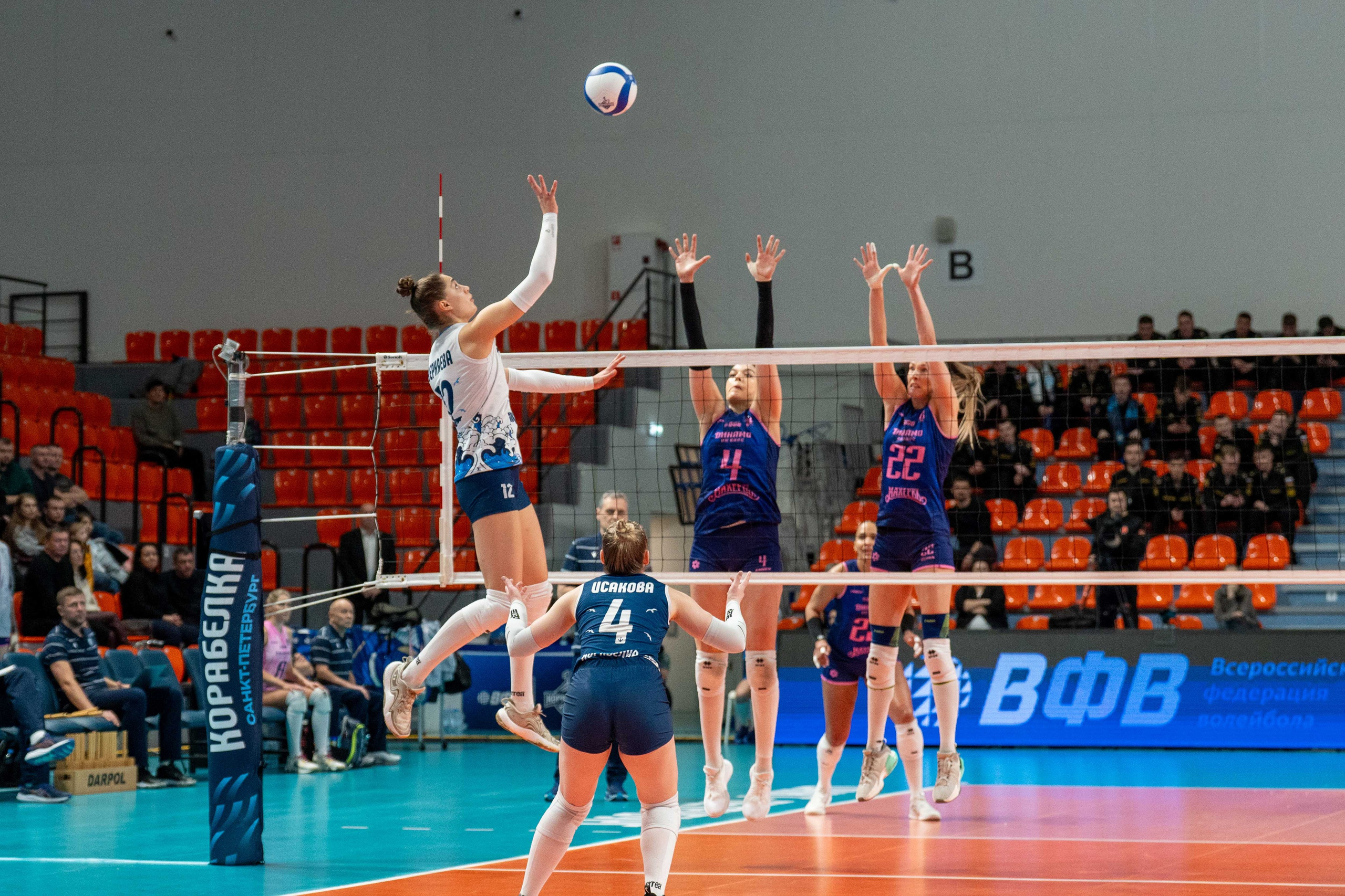 Корабелка — Динамо-Ак Барс (Казань): фотогалерея 15-го тура Суперлиги 2025/26 в Санкт-Петербурге | Антон Гауф. Спортивный фотограф в Санкт-Петербурге | Антон Гауф