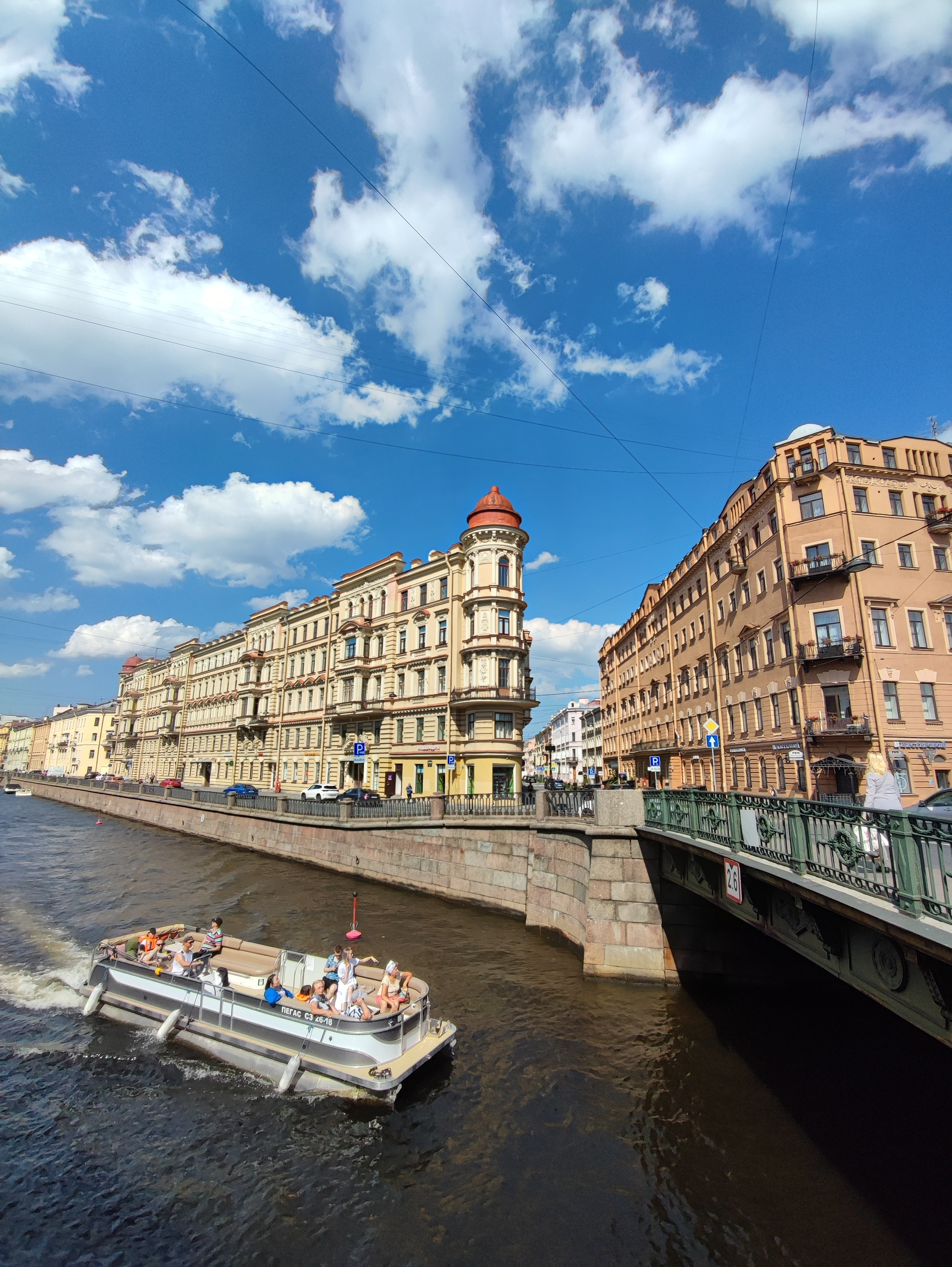 Намобилкус питерский. Репортажный фотограф Алексей Пирязев