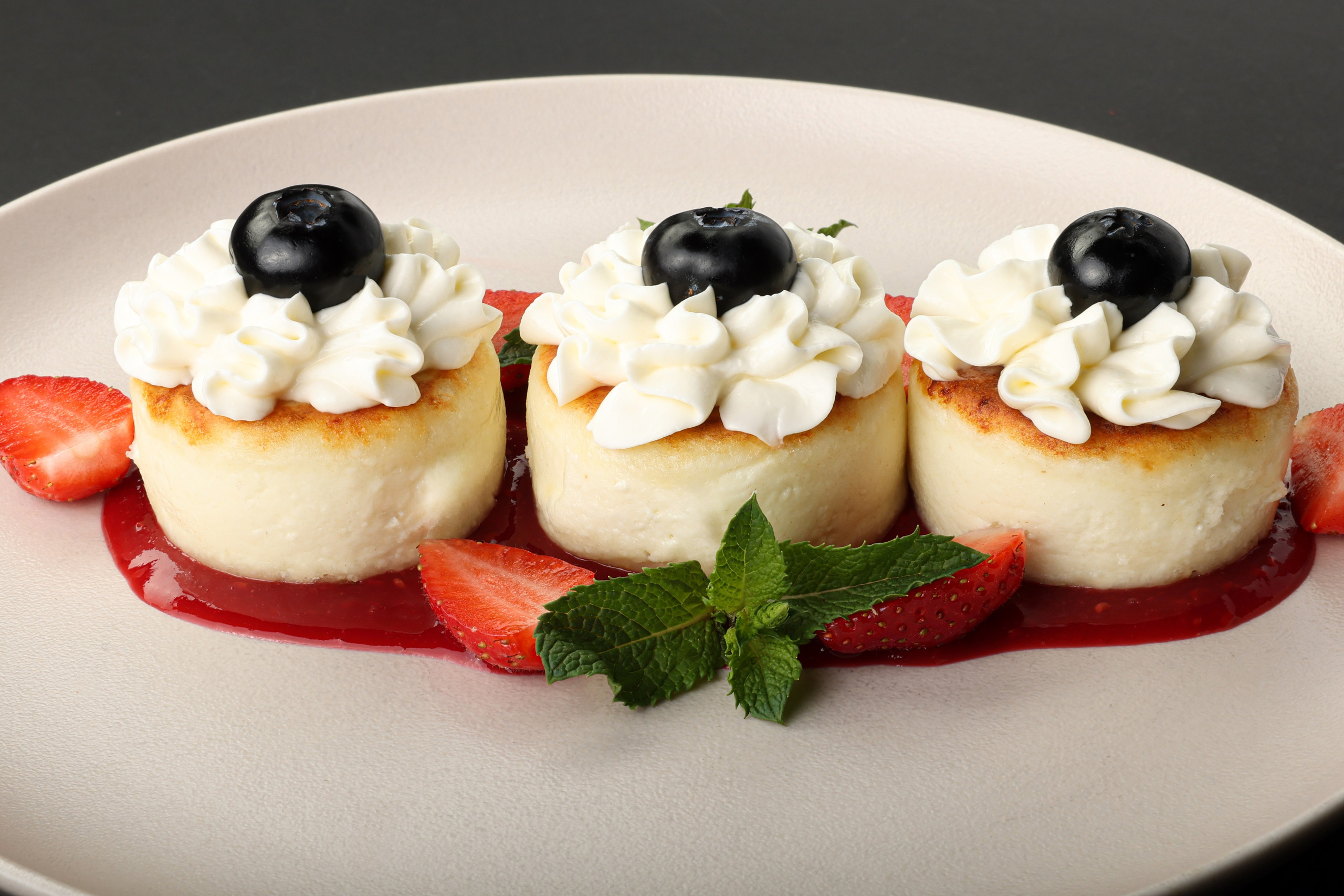 APPLEMANIA. Фотограф Самира Абдуллаева