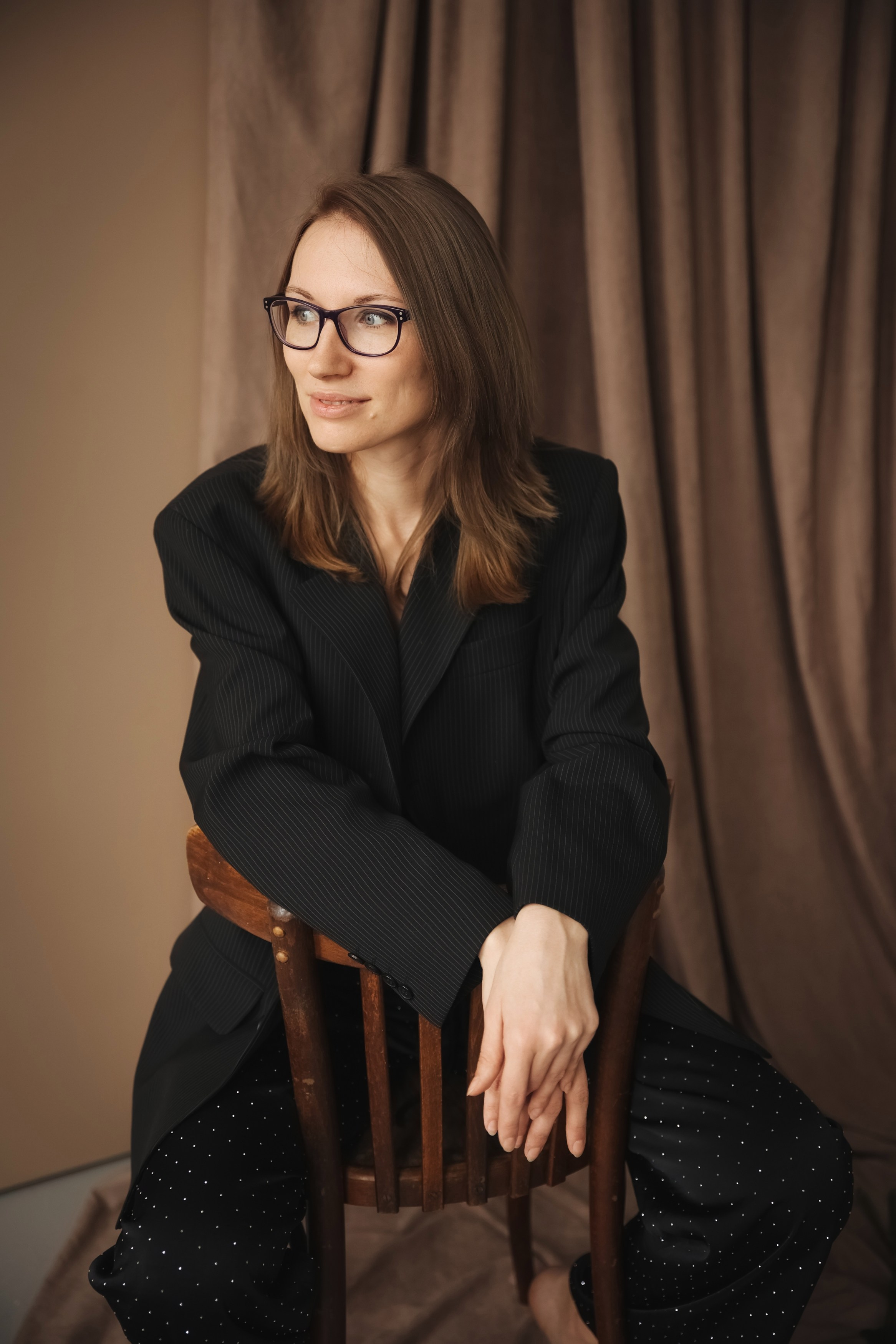 Индивидуальная фотосессия для девушки Женская фотосессия в студии. Фотограф Владимир Москва