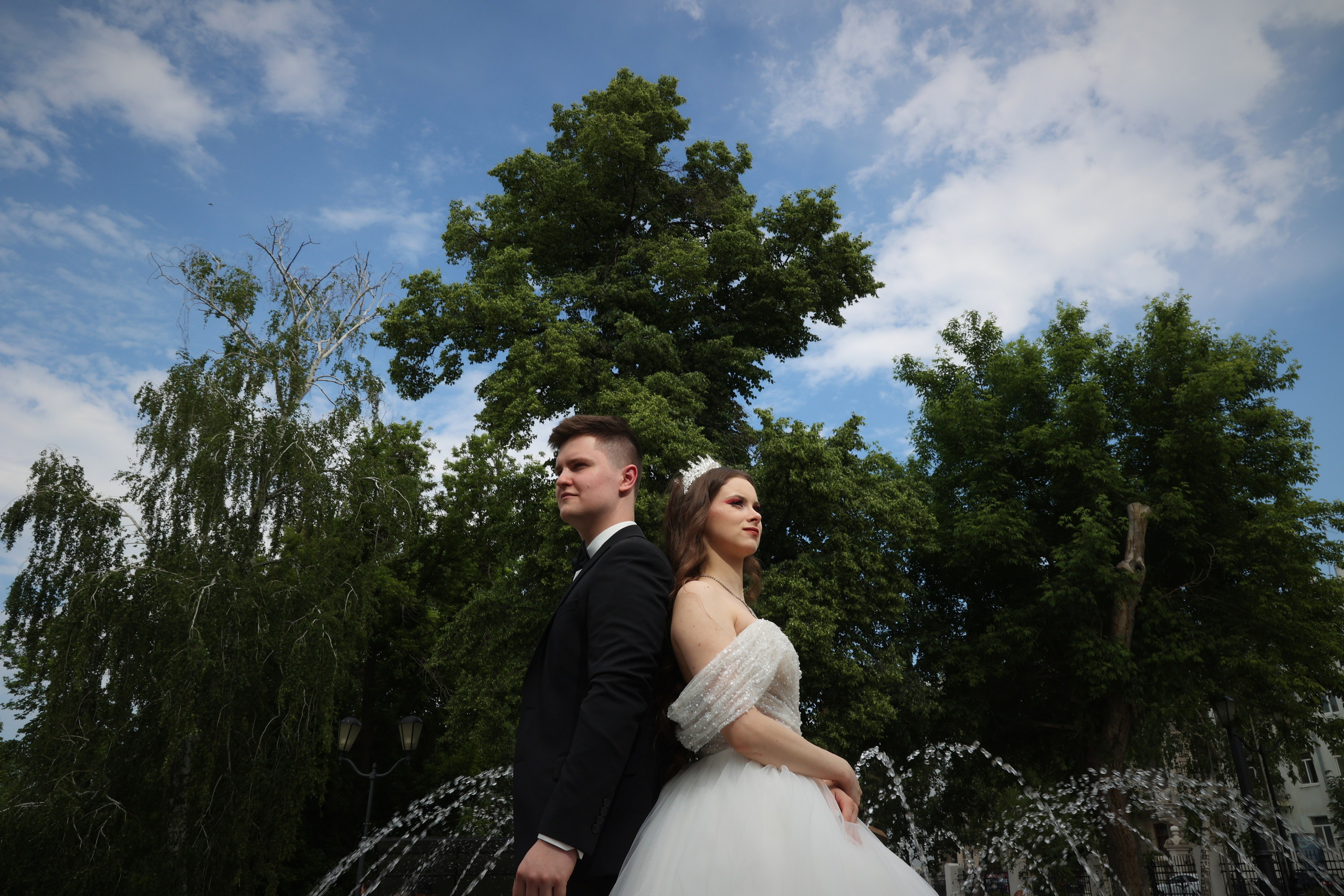 Свадебные фотографии в Струковском парке Самары. Свадебный видеограф и свадебный фотограф в Самаре Олег Слеб