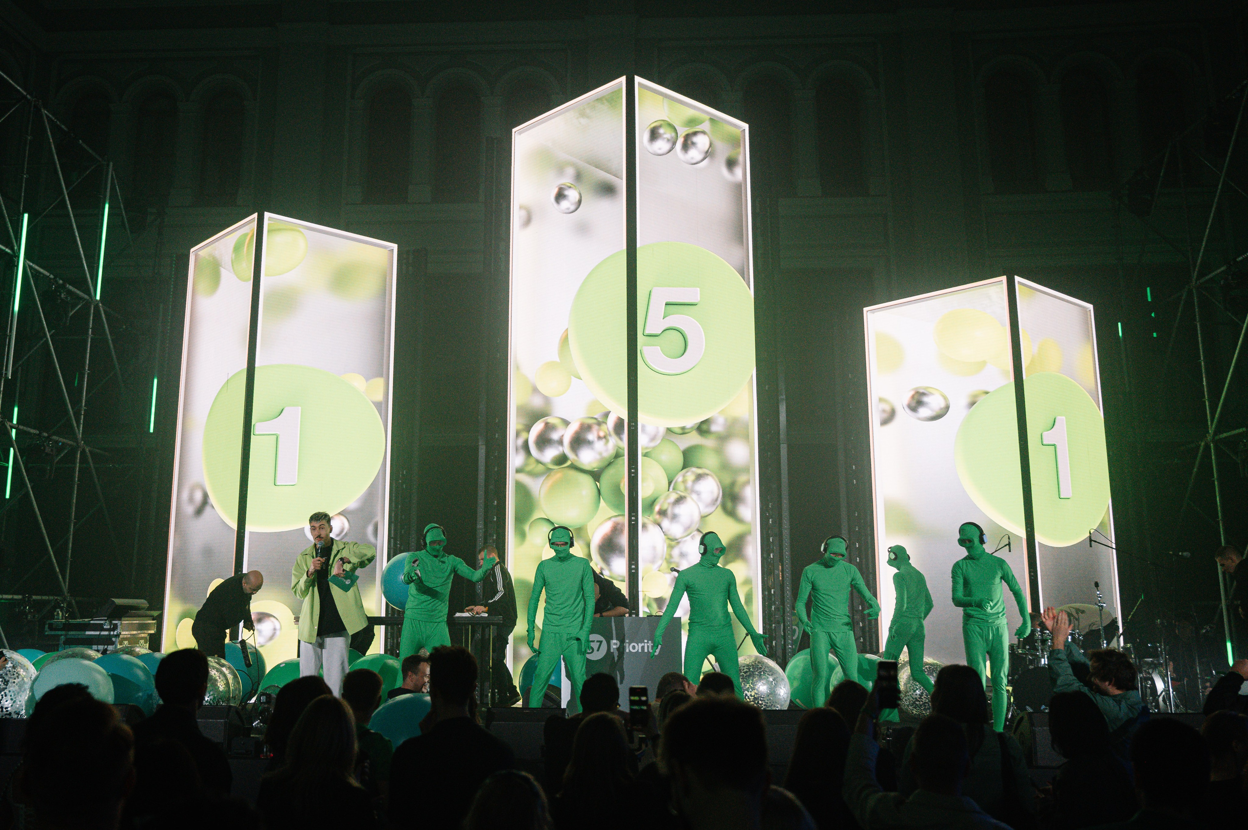 S7 Airlines — S7 Priority / 15th anniversary celebration. OOPS TEAM