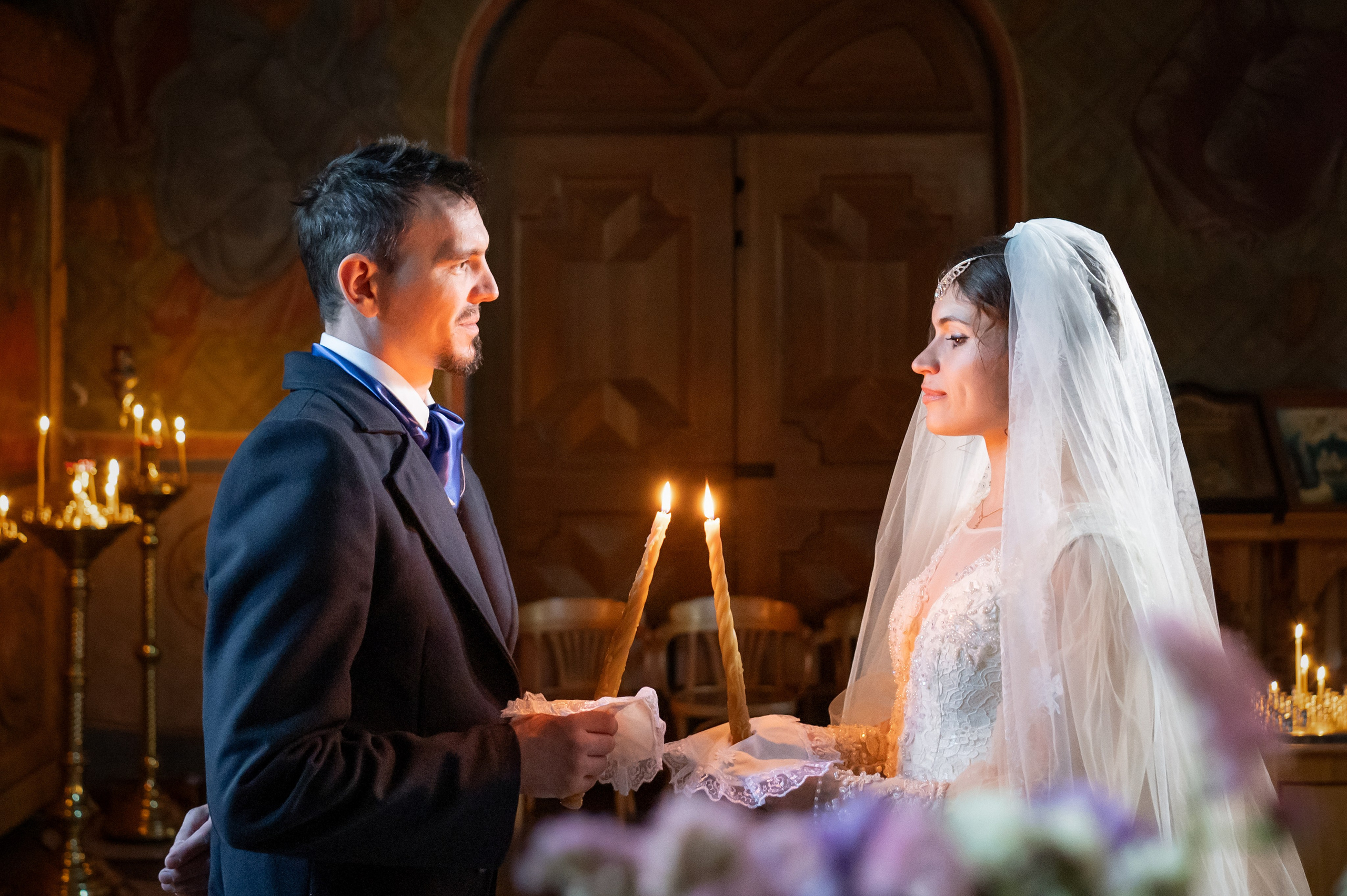 Таинство Венчания. Церковь Святых мучеников, бессребреников и чудотворцев Космы и Дамиана в г. Жуковский. Детский и семейный фотограф г. Москва Оксана Катаджи