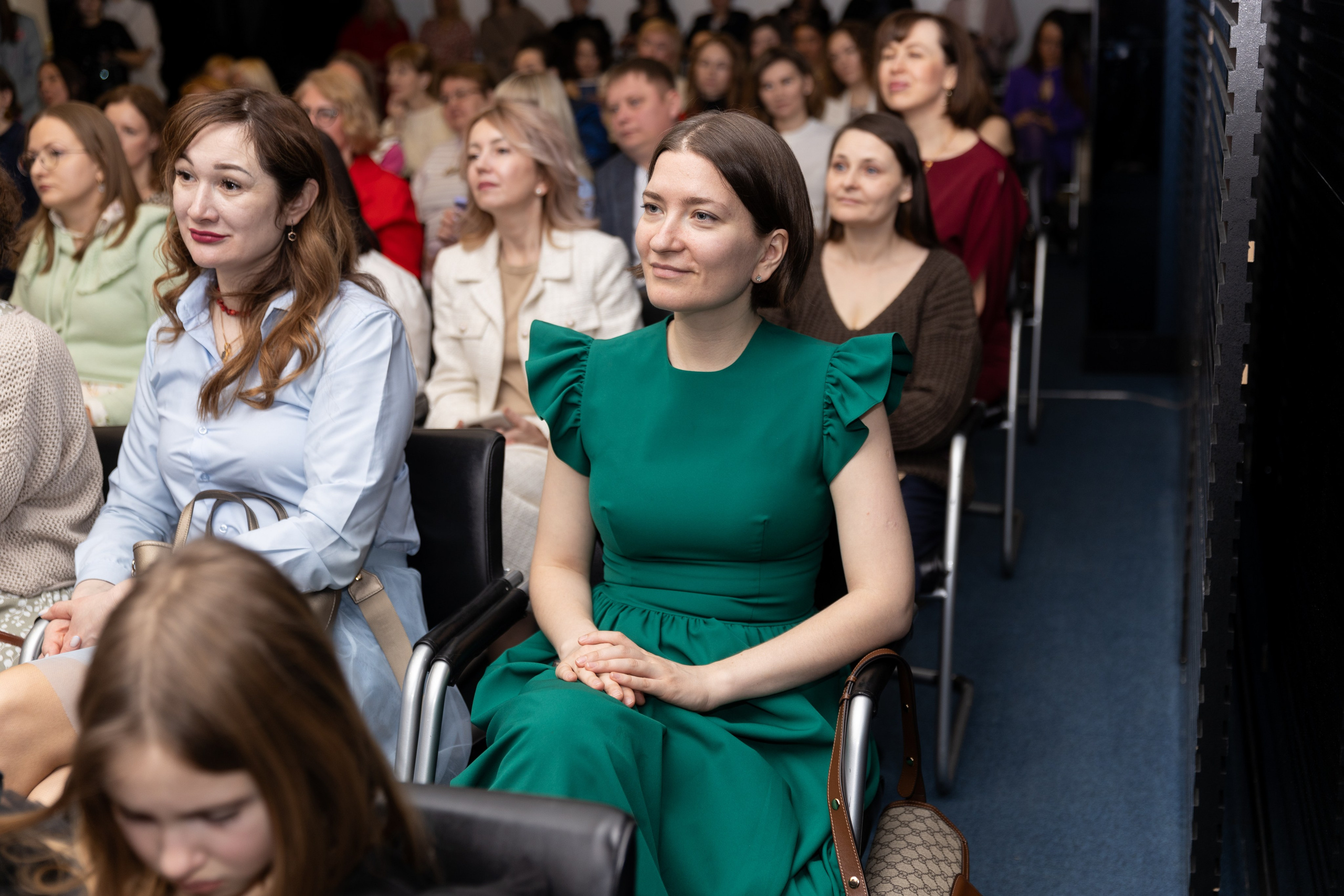 Презентация книги «История НИ одной женщины». Дацук Анна Фотограф из Екатеринбурга
