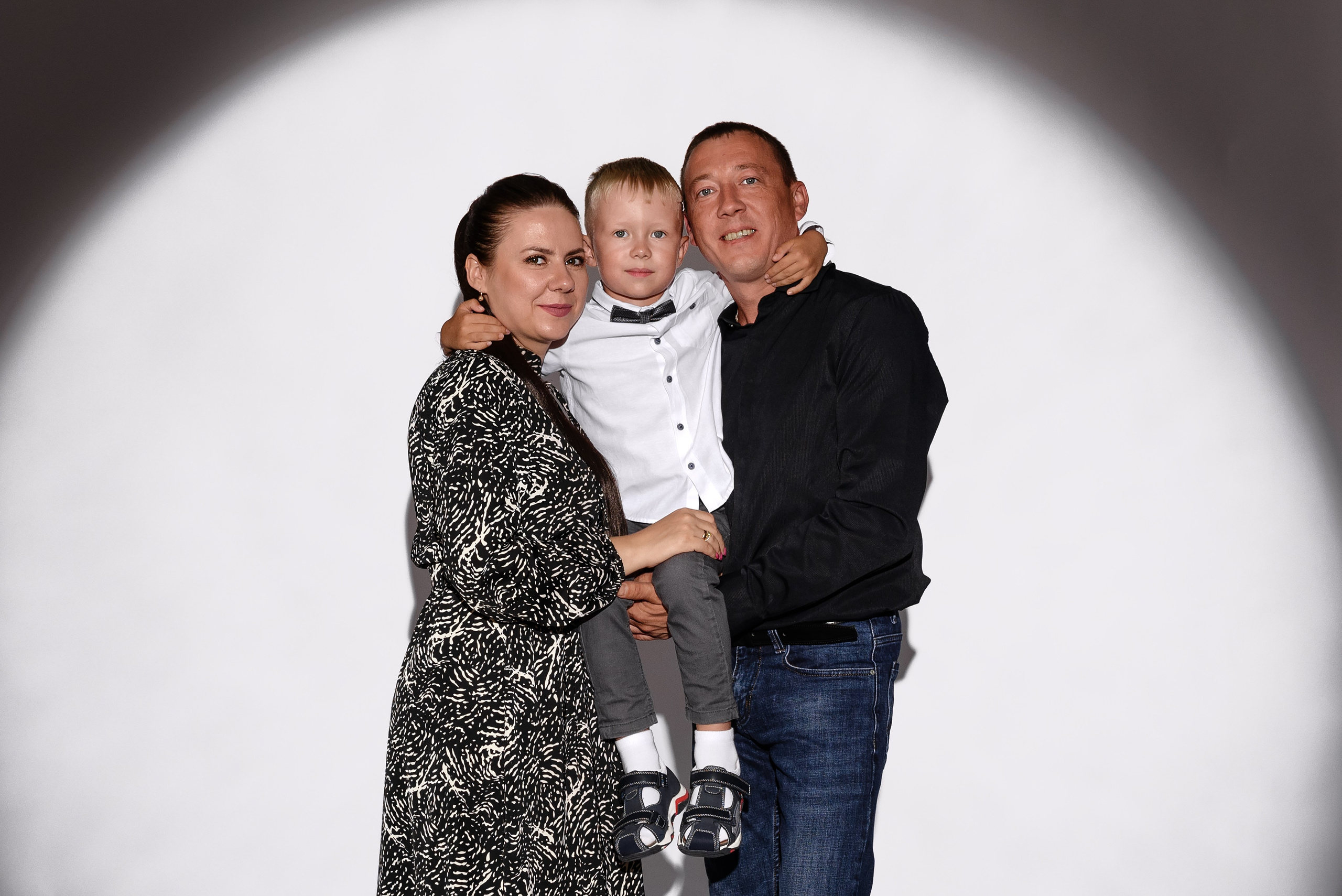 Фотосессия семейная. Семейный фотограф и фотограф новорожденных г. Солигорск Галина Демчук